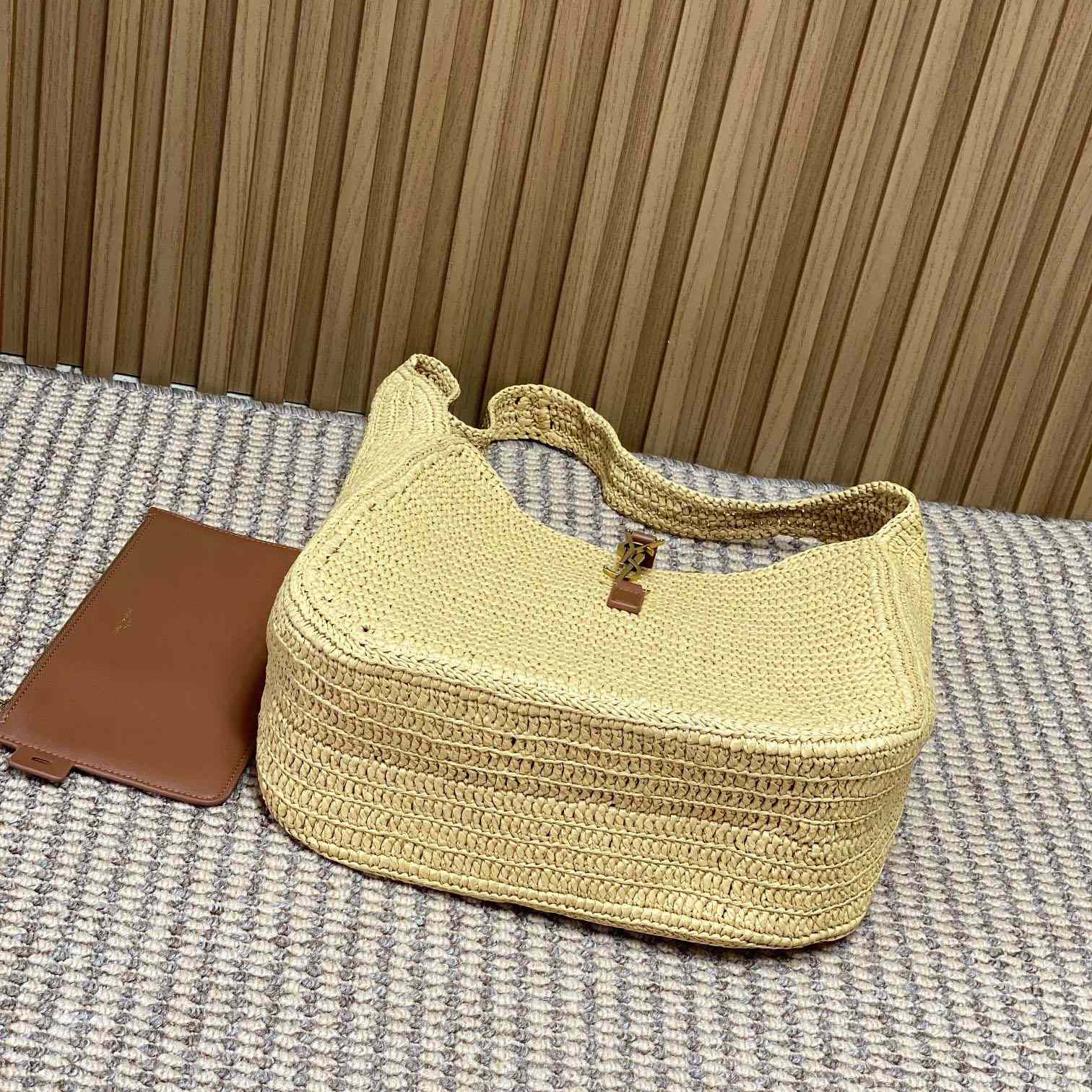 Saint Laurent LE 5 À 7 Supple Large In Raffia - DesignerGu