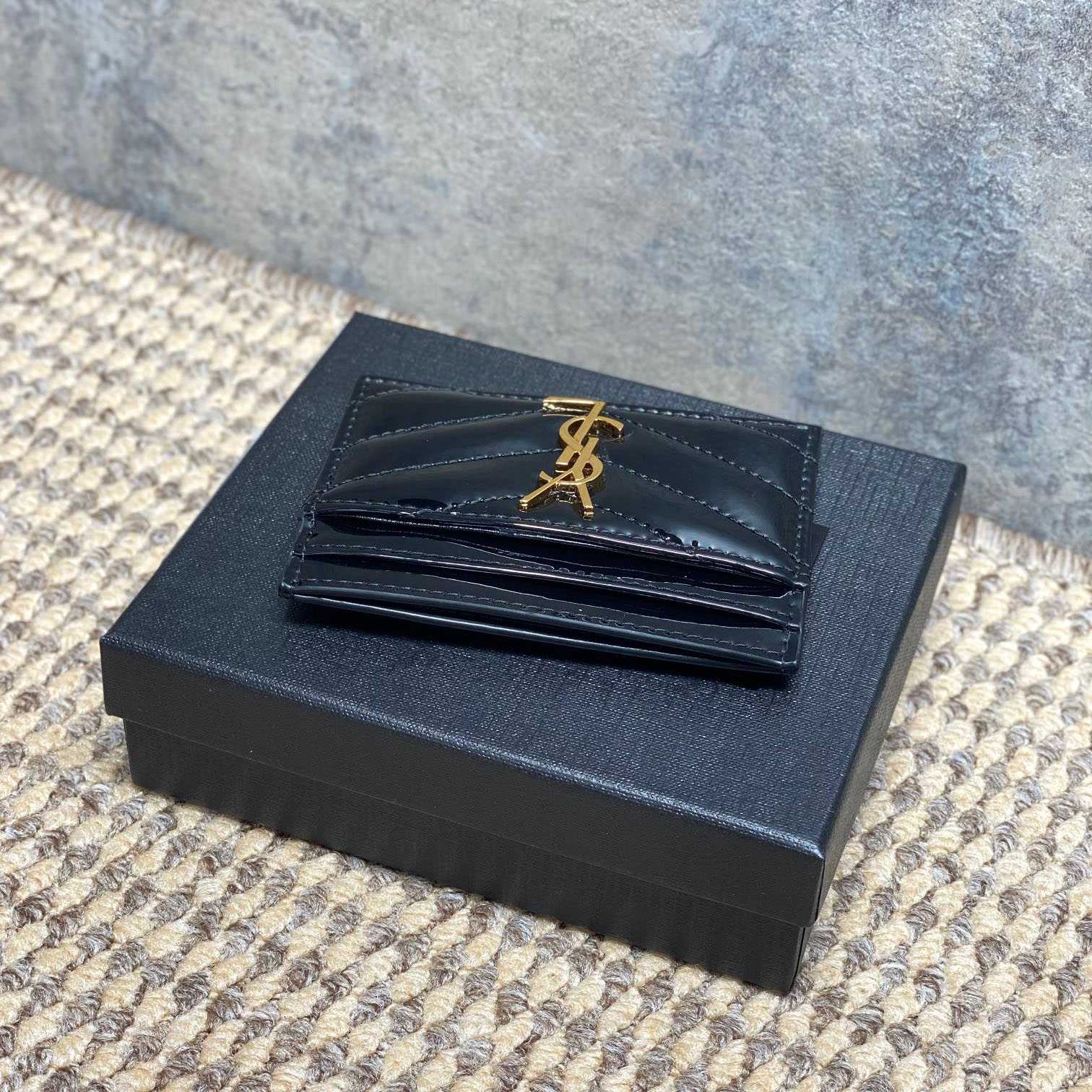Saint Laurent Cassandre Card Case In Patent Leather - DesignerGu