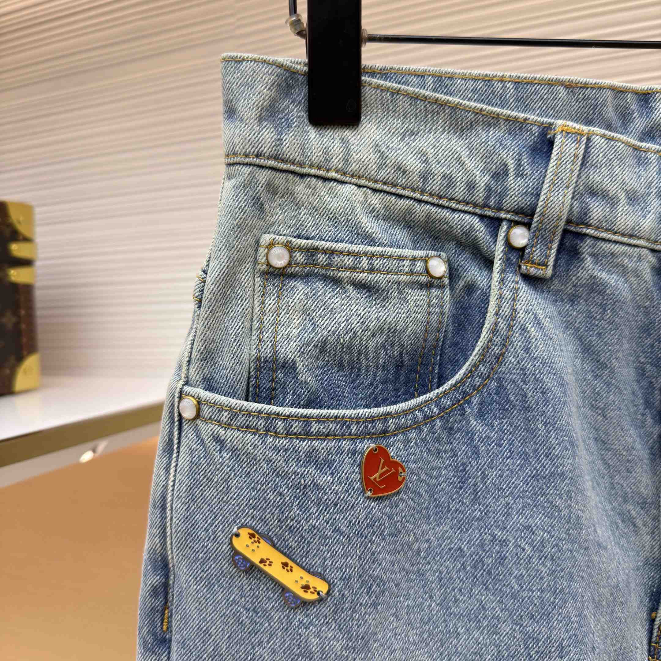 Louis Vuitton Chinese Valentine’s Day Denim Skate Pants 1AKOSF - DesignerGu