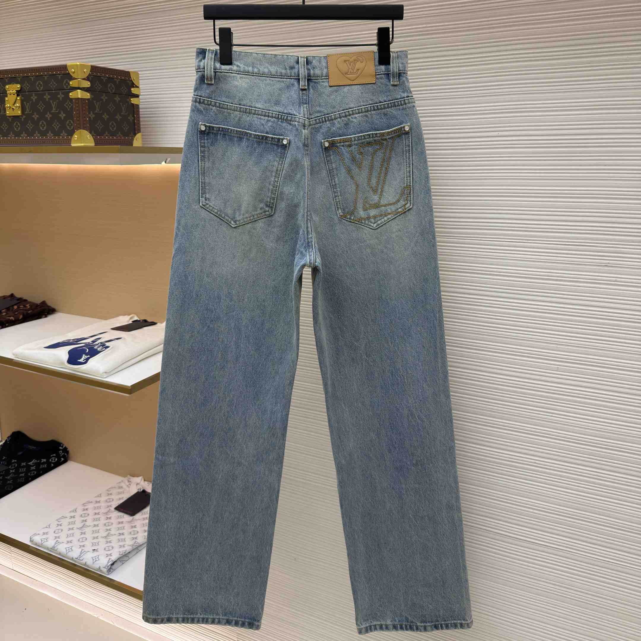 Louis Vuitton Chinese Valentine’s Day Denim Skate Pants 1AKOSF - DesignerGu