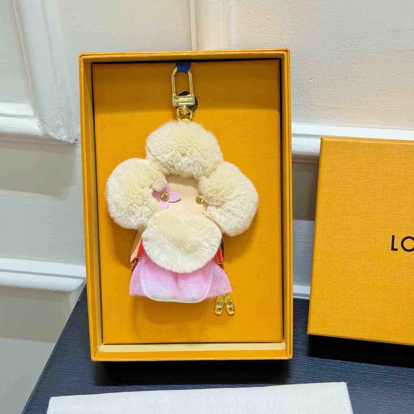 Louis Vuitton Vivienne Fashionista Ballerina Bag Charm M03990 - DesignerGu