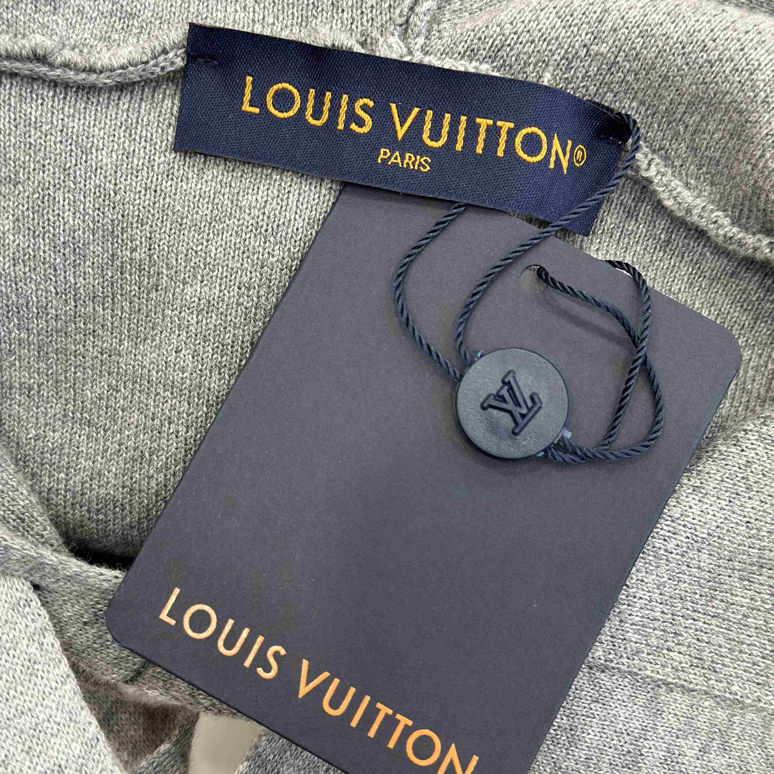 Louis Vuitton Gradient Signature Jacquard Hoodie 1AKLWW - DesignerGu