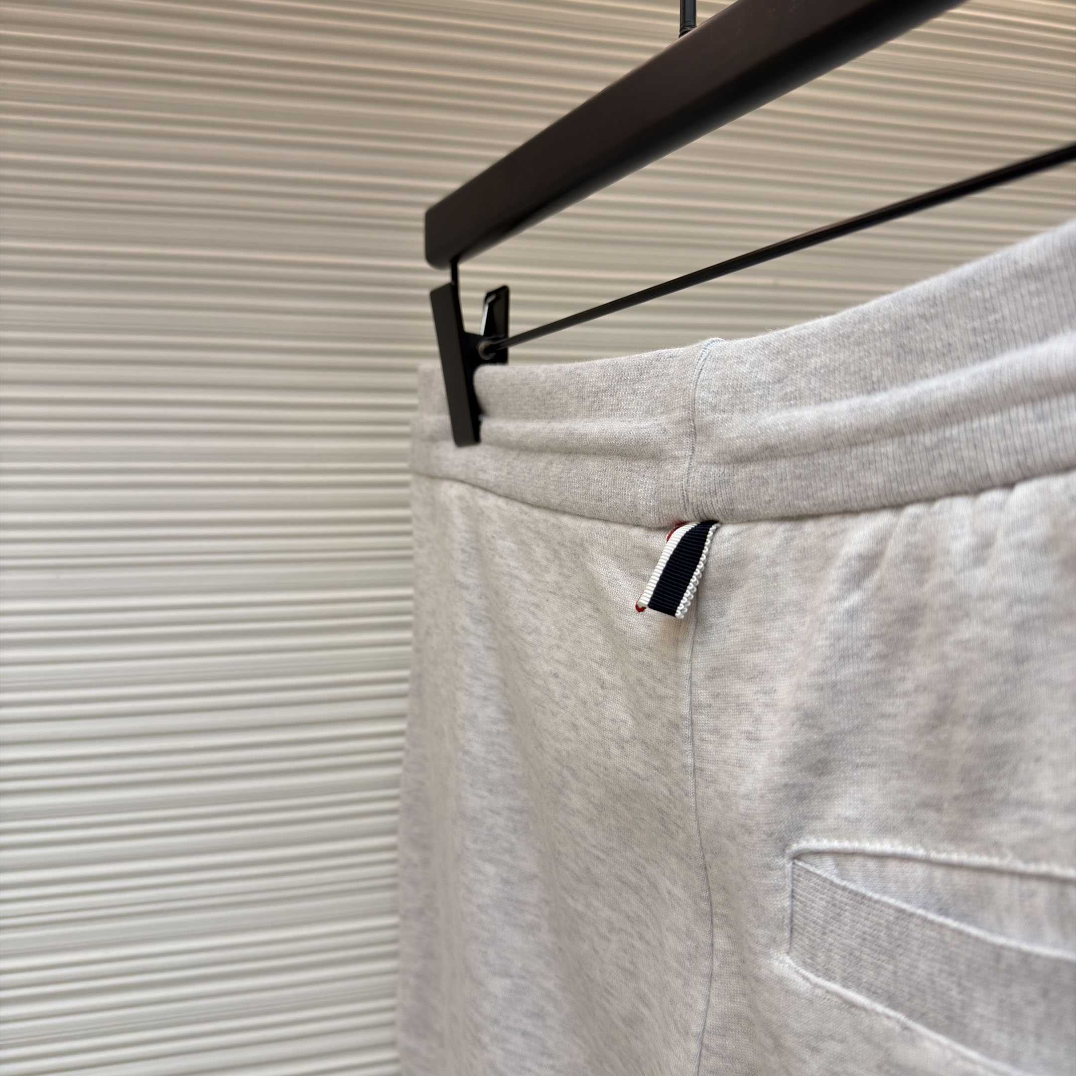 Thom Browne Classic Loopback 4-Bar Sweatpants - DesignerGu