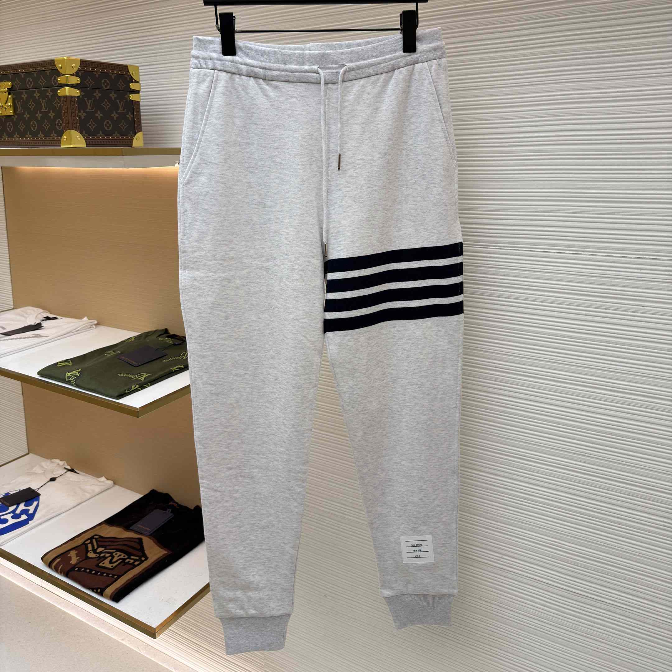 Thom Browne Classic Loopback 4-Bar Sweatpants - DesignerGu
