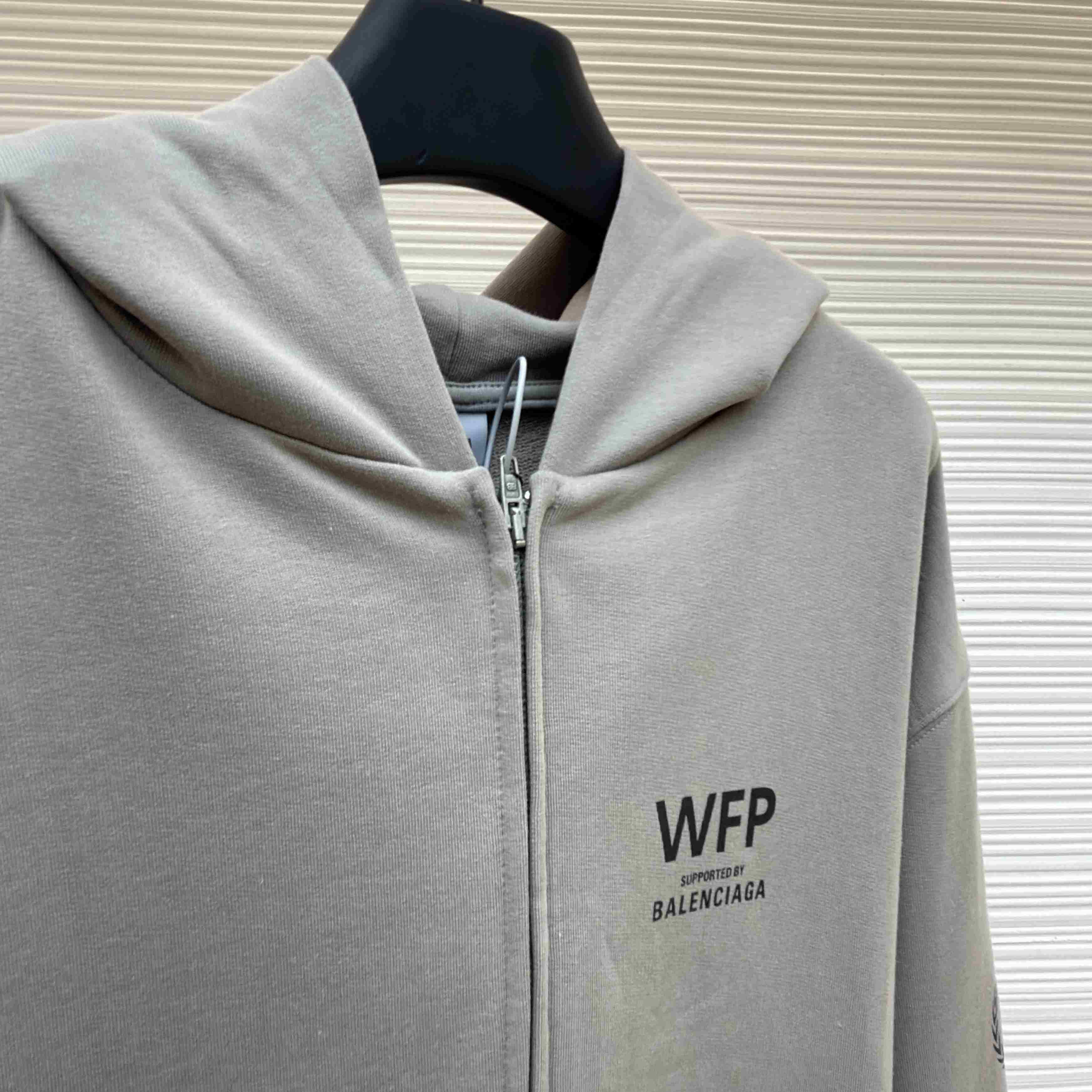Balenciaga Wfp Regular Zip-up Hoodie In Balenciaga Grey - DesignerGu