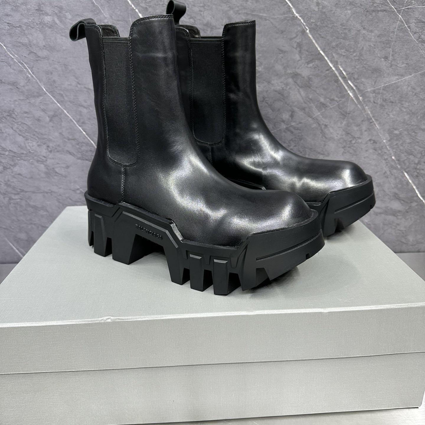 Balenciaga Bulldozer Chelsea Boot 'Black' - DesignerGu