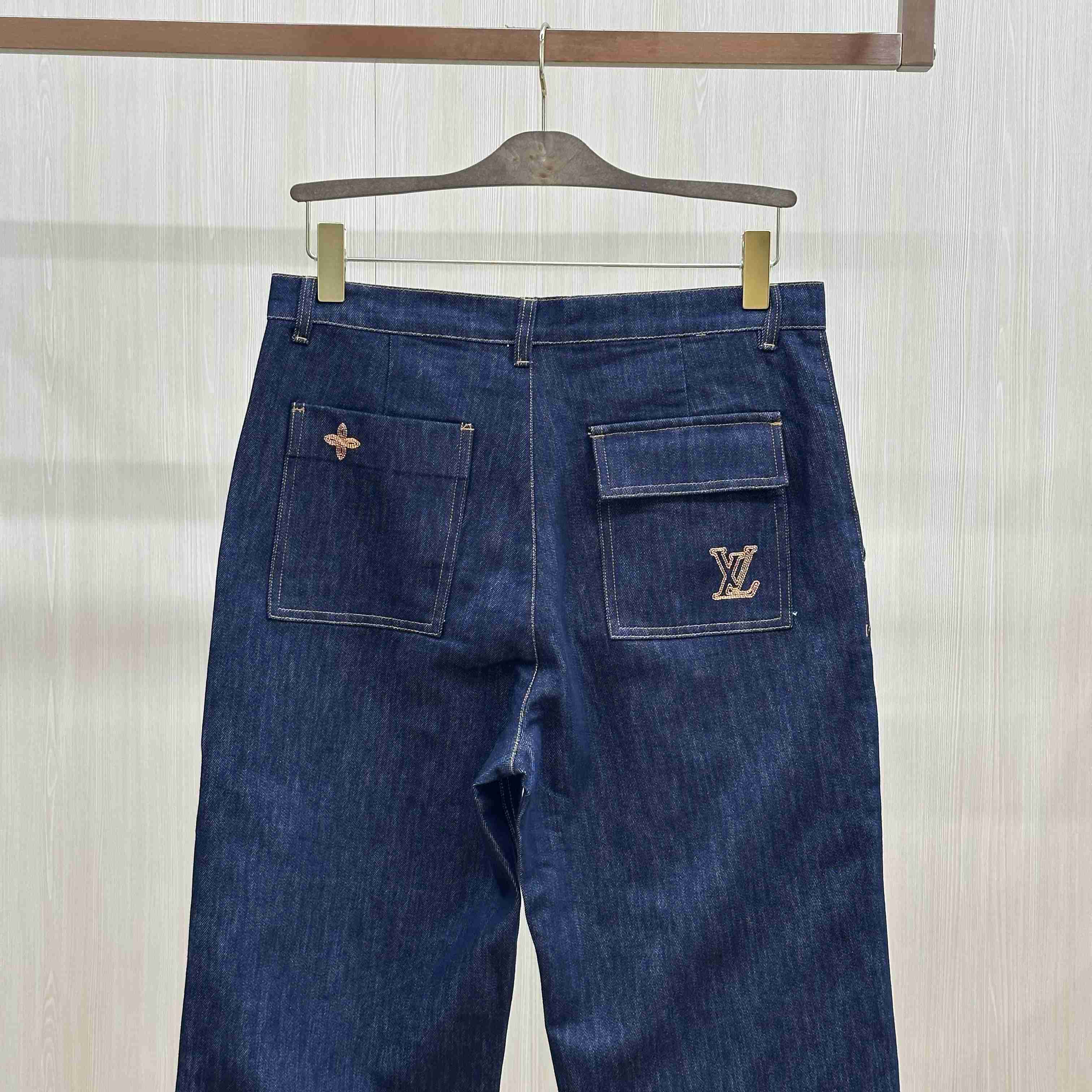 Louis Vuitton Embroidered Signature Denim Pants 1AKLR2 - DesignerGu