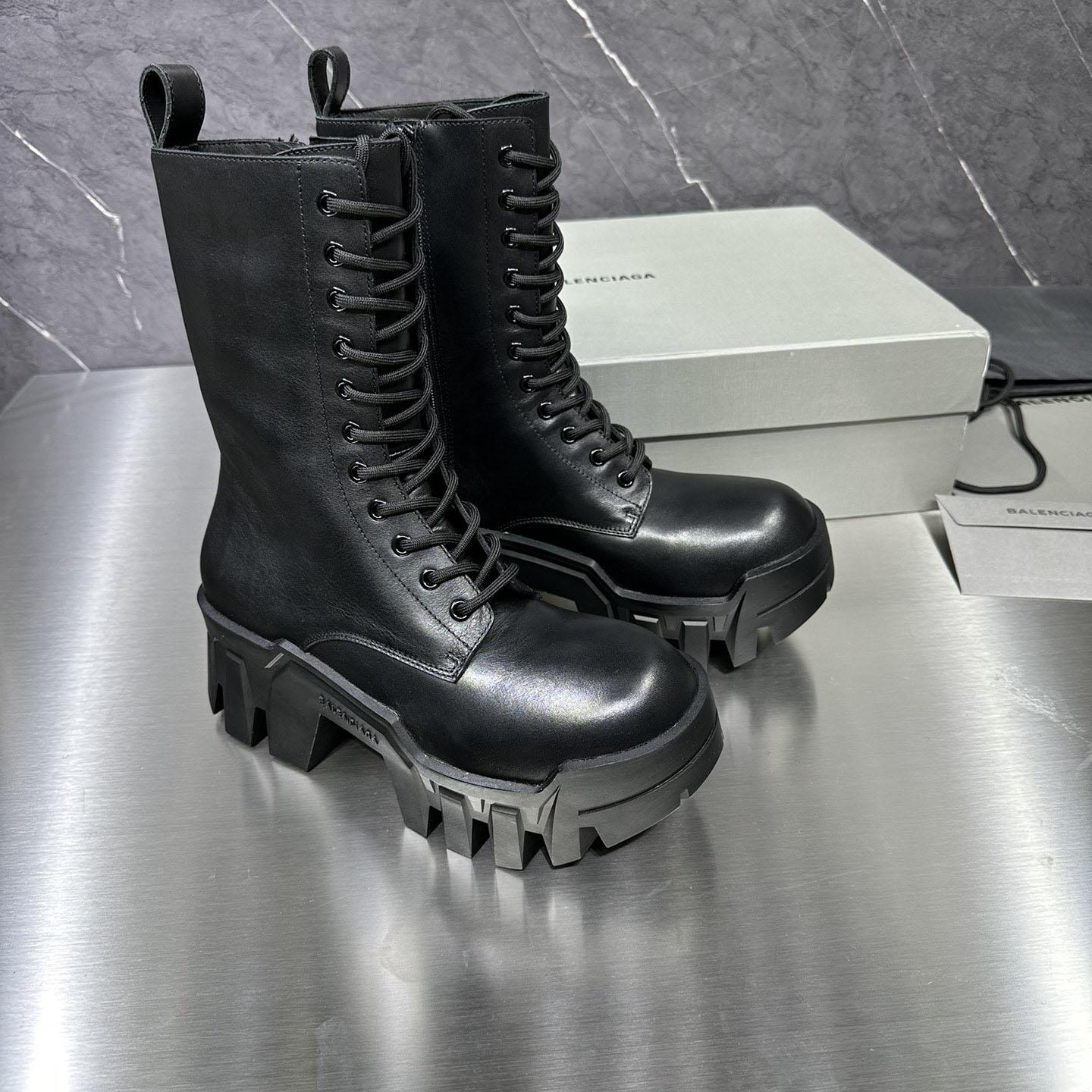 Balenciaga Bulldozer Lace-Up Leather Ankle Boots - DesignerGu