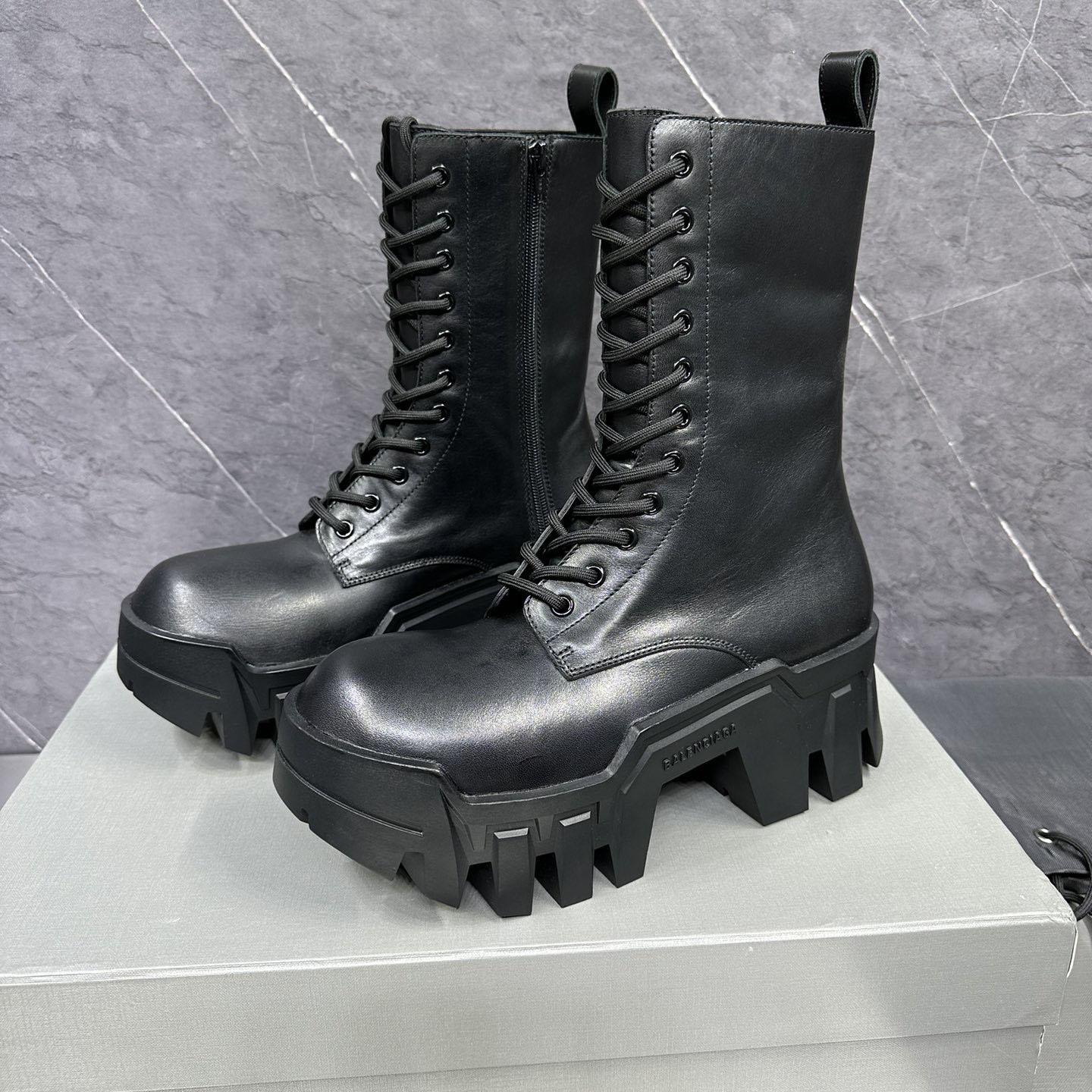 Balenciaga Bulldozer Lace-Up Leather Ankle Boots - DesignerGu