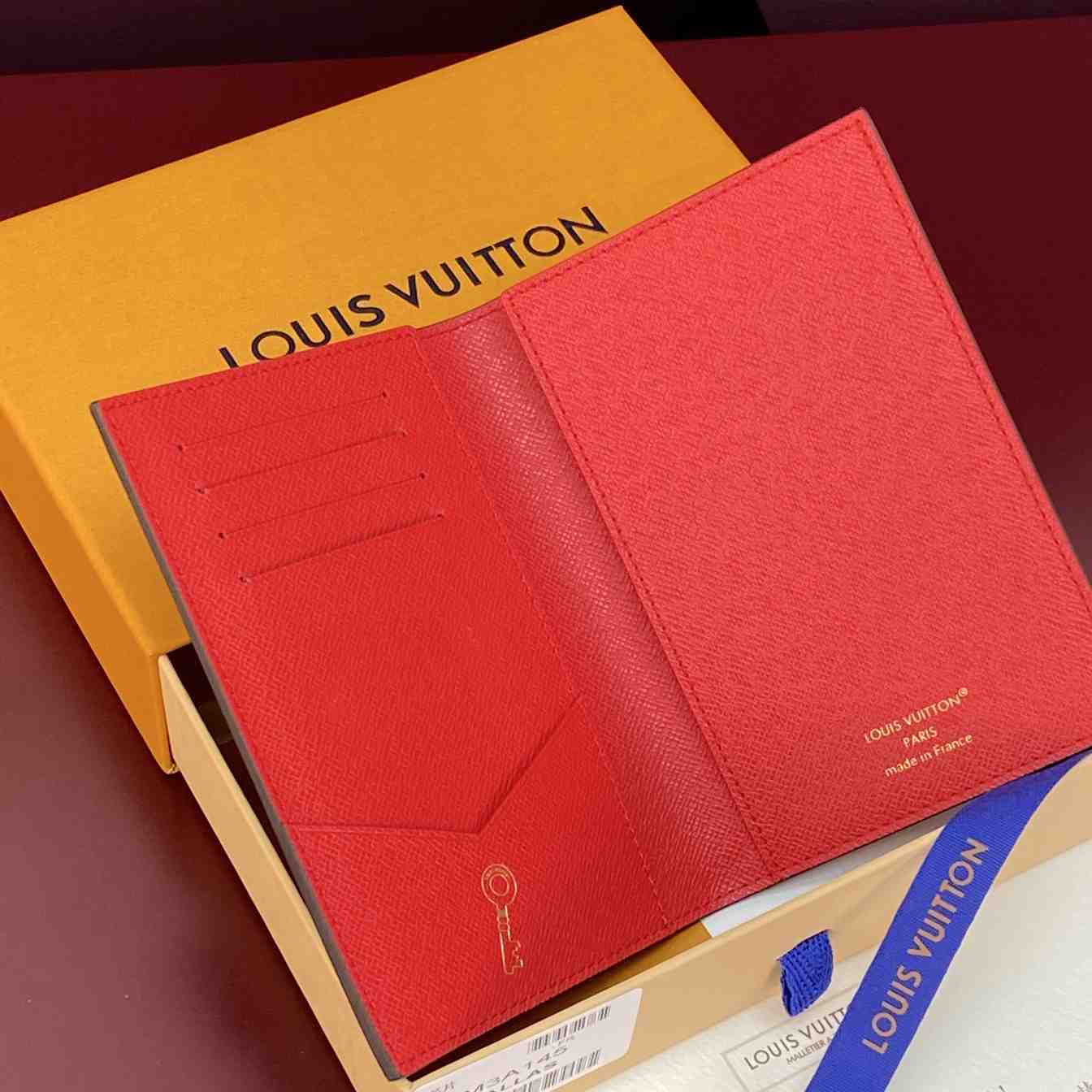Louis Vuitton Passport Cover M3A145 - DesignerGu