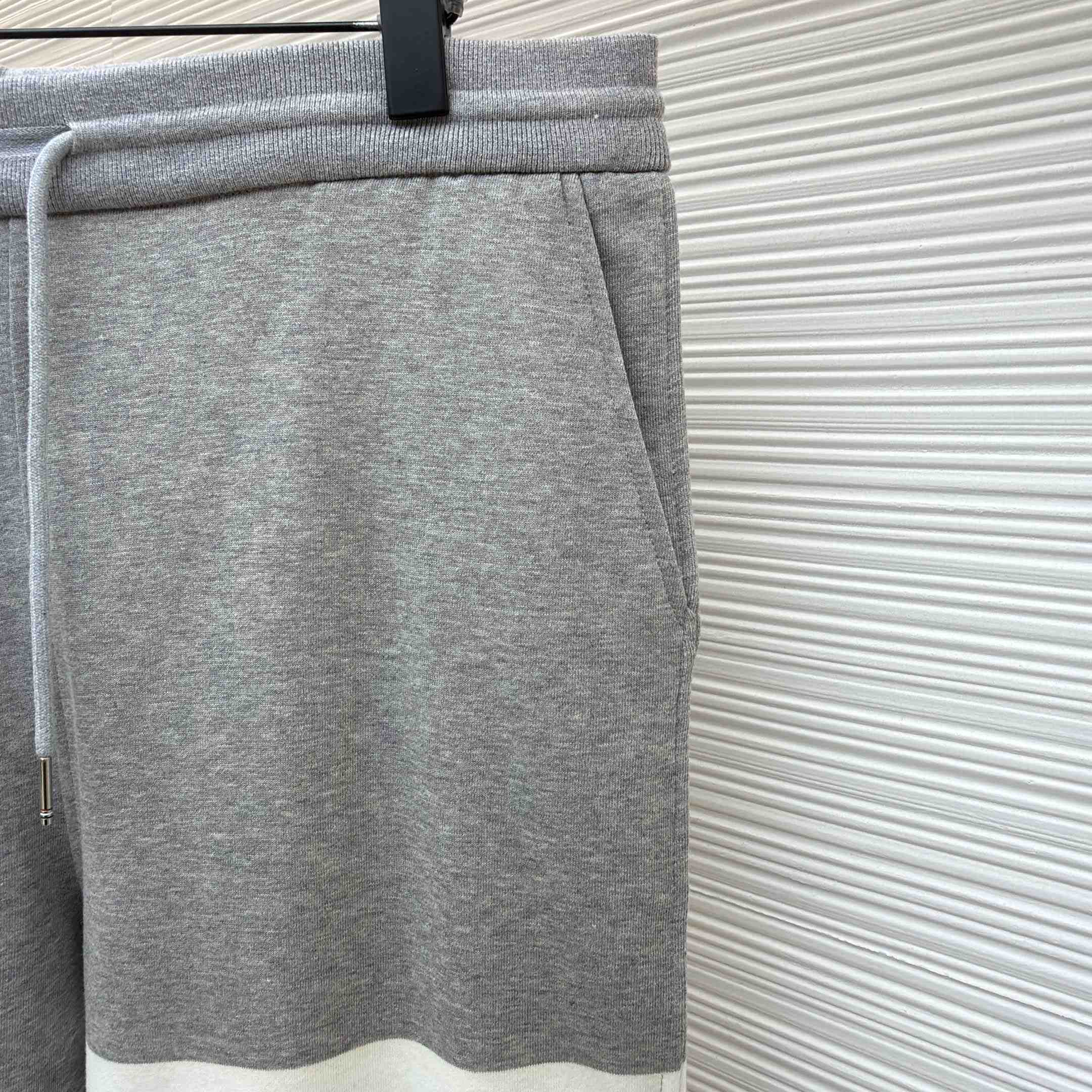 Thom Browne Classic Loopback 4-Bar Sweatpants - DesignerGu
