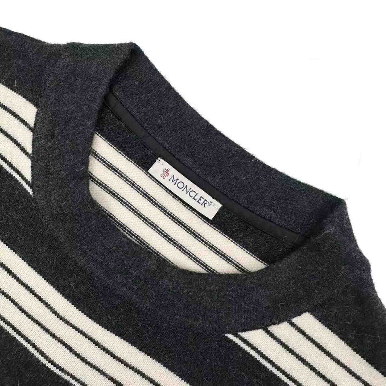 Moncler Stripe Patch-Pocket Long-Sleeve T-Shirt - DesignerGu