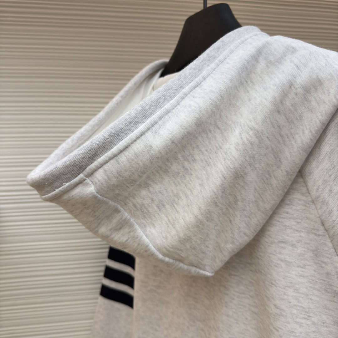 Thom Browne Classic Loopback 4-Bar Zip Up Hoodie - DesignerGu