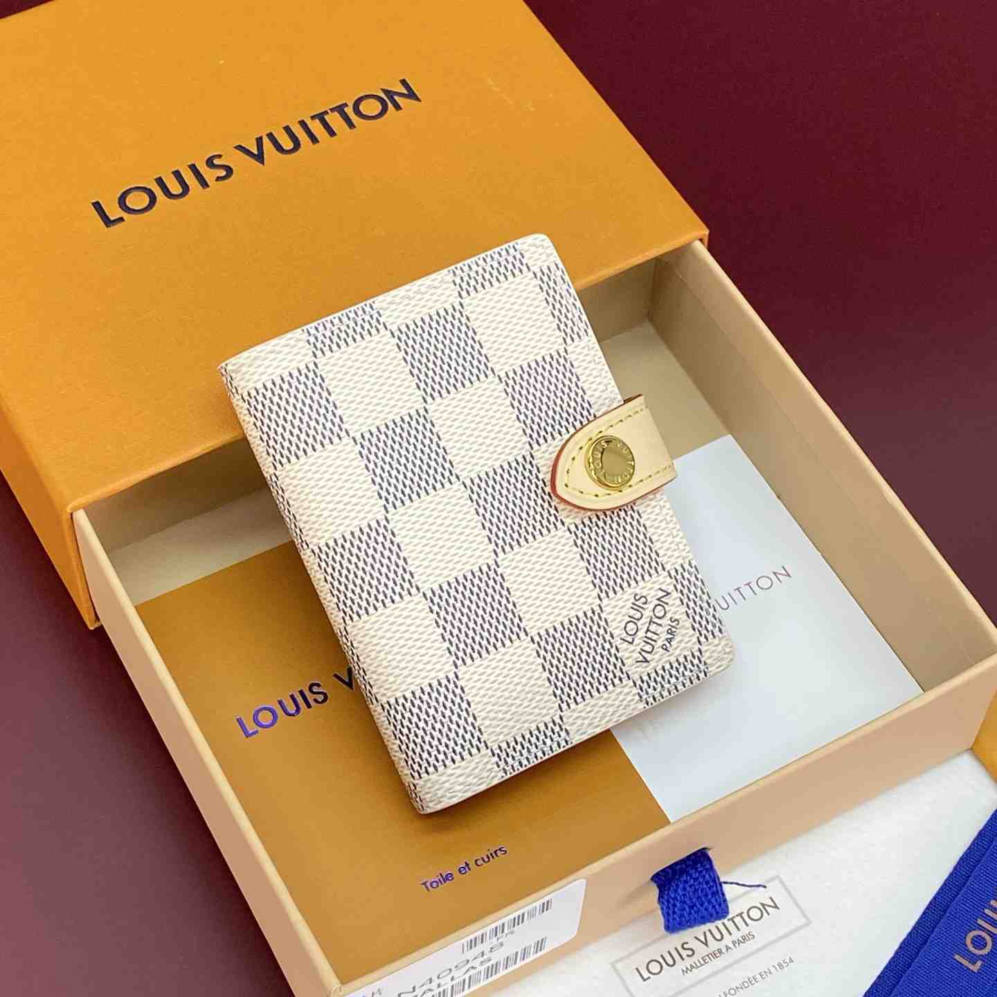 Louis Vuitton Mattifying Paper Case N40948 - DesignerGu