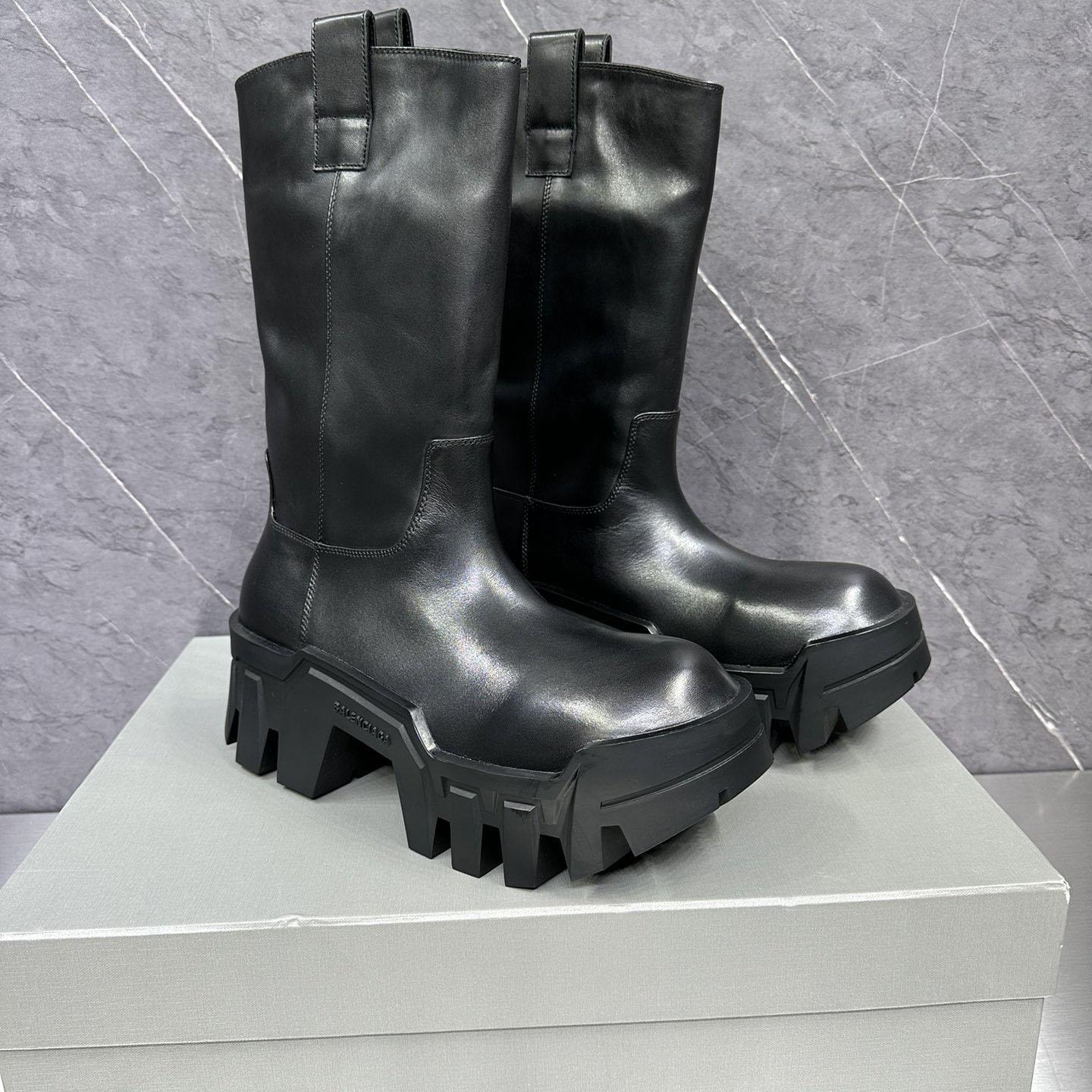 Balenciaga Bulldozer Leather Boots - DesignerGu