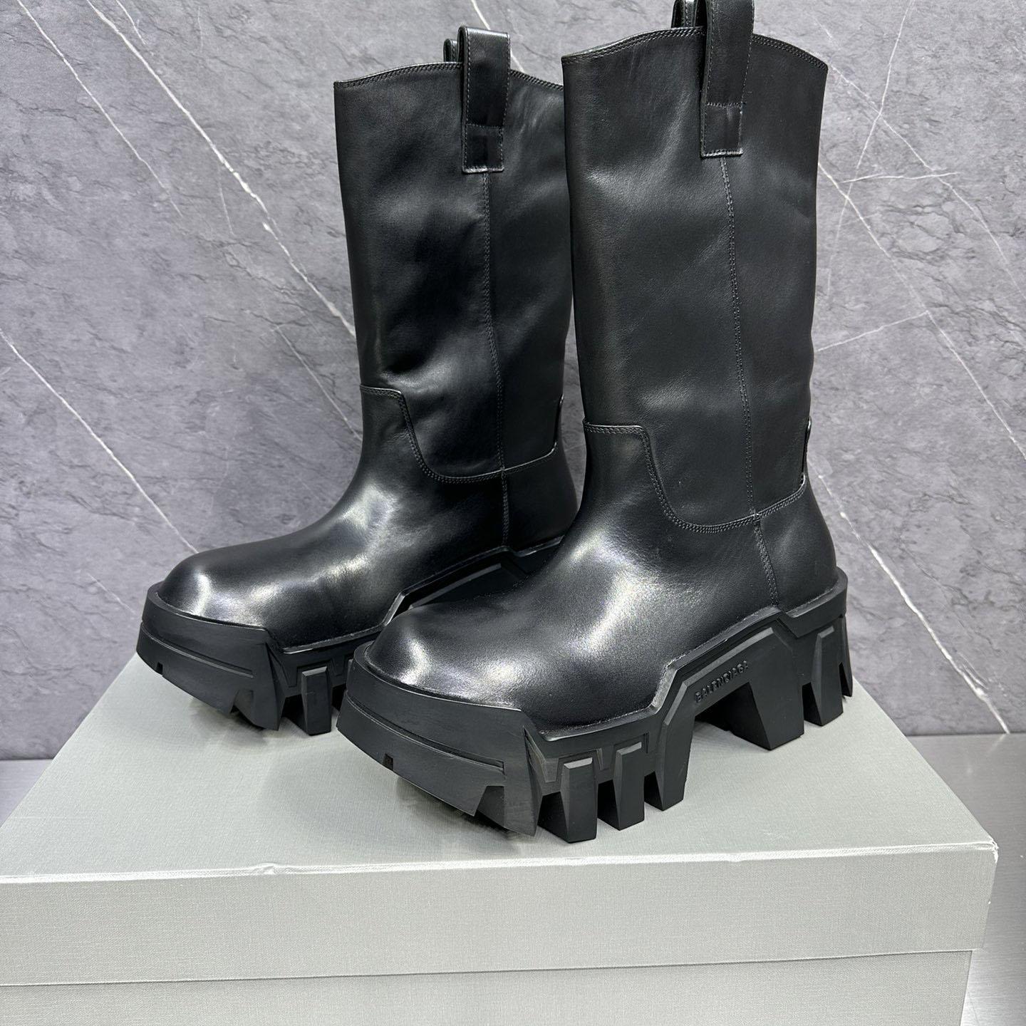 Balenciaga Bulldozer Leather Boots - DesignerGu
