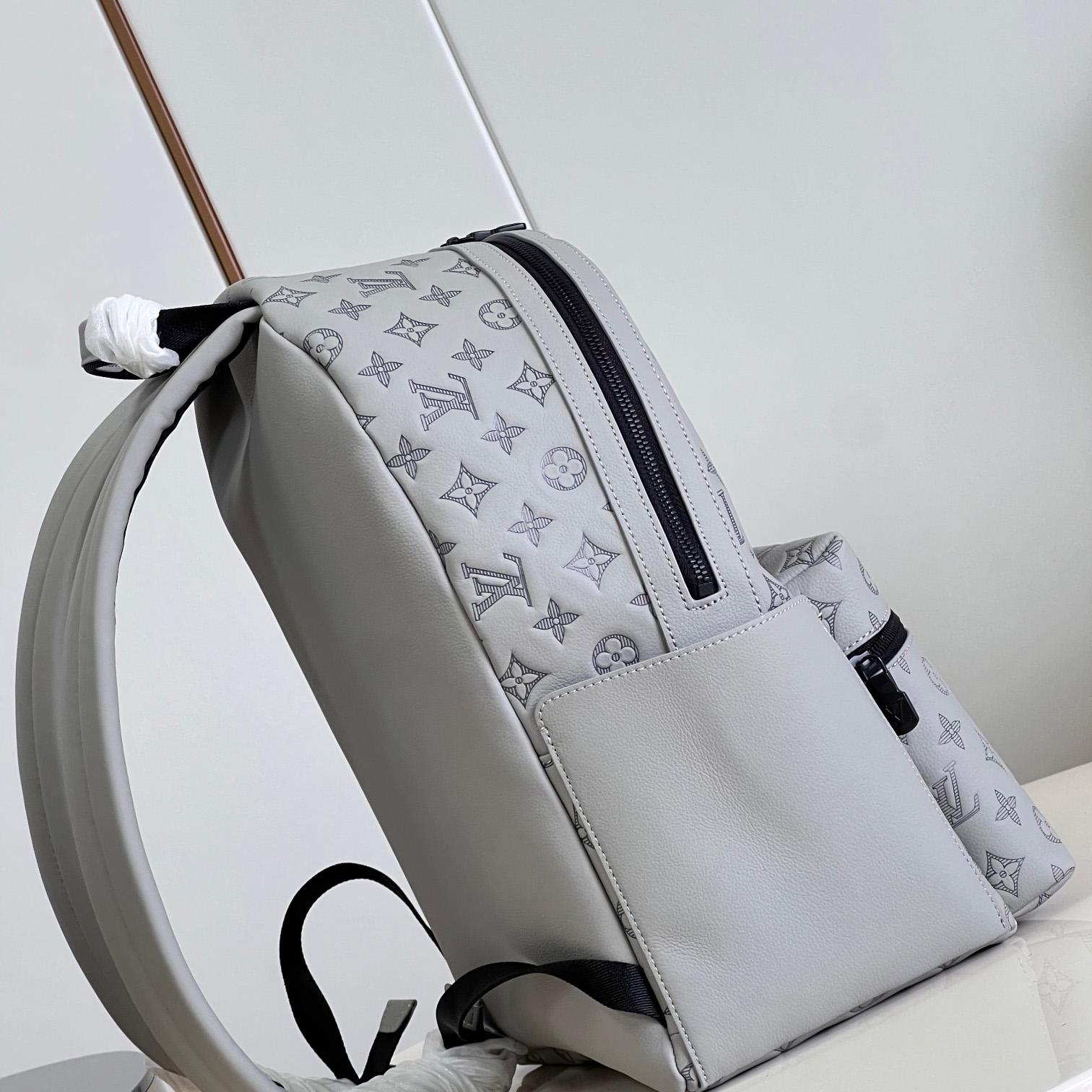 Louis Vuitton Gray Monogram Canvas Discovery Backpack - DesignerGu