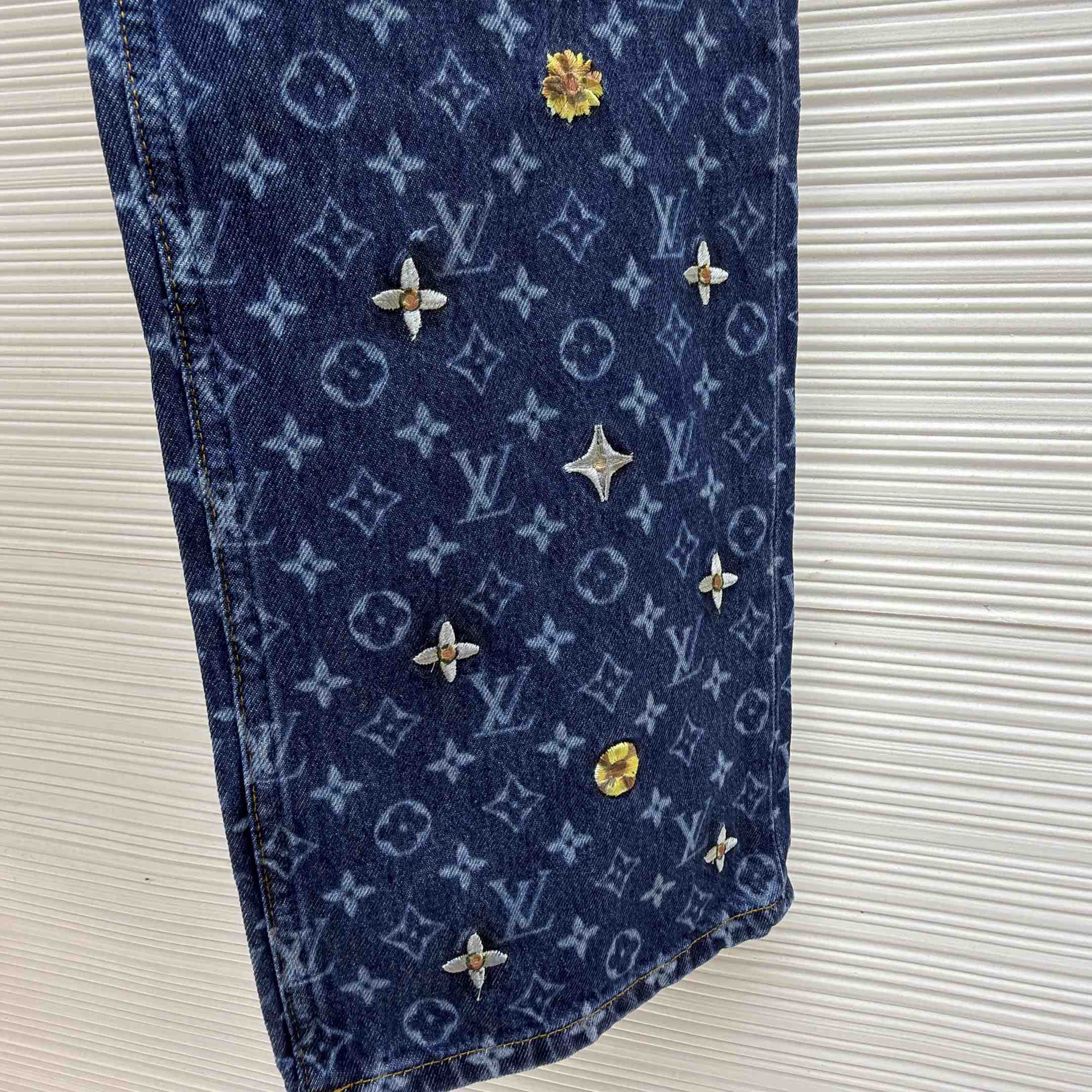Louis Vuitton Monogram Embroidered Denim Skate Pants 1AJRNB - DesignerGu