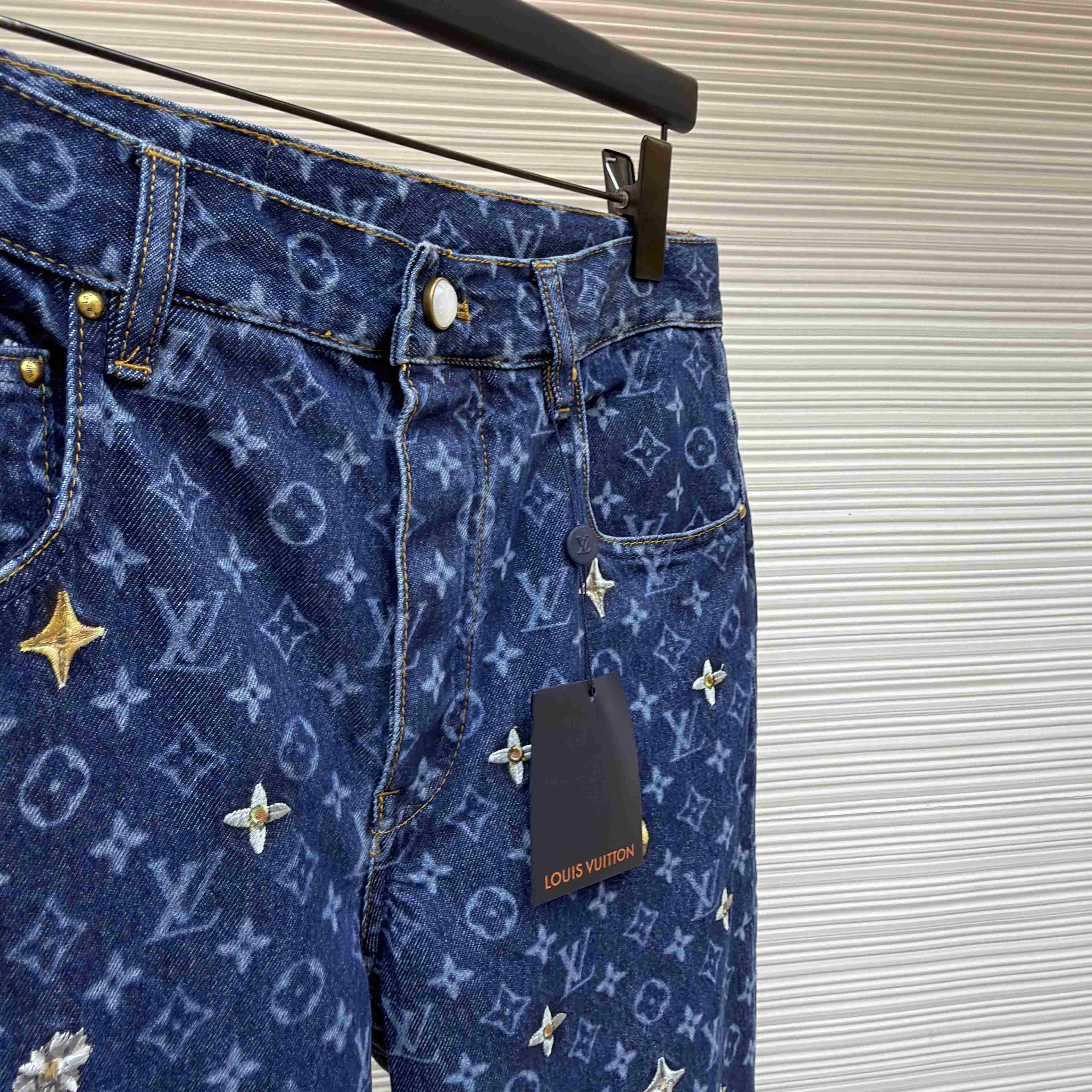 Louis Vuitton Monogram Embroidered Denim Skate Pants 1AJRNB - DesignerGu