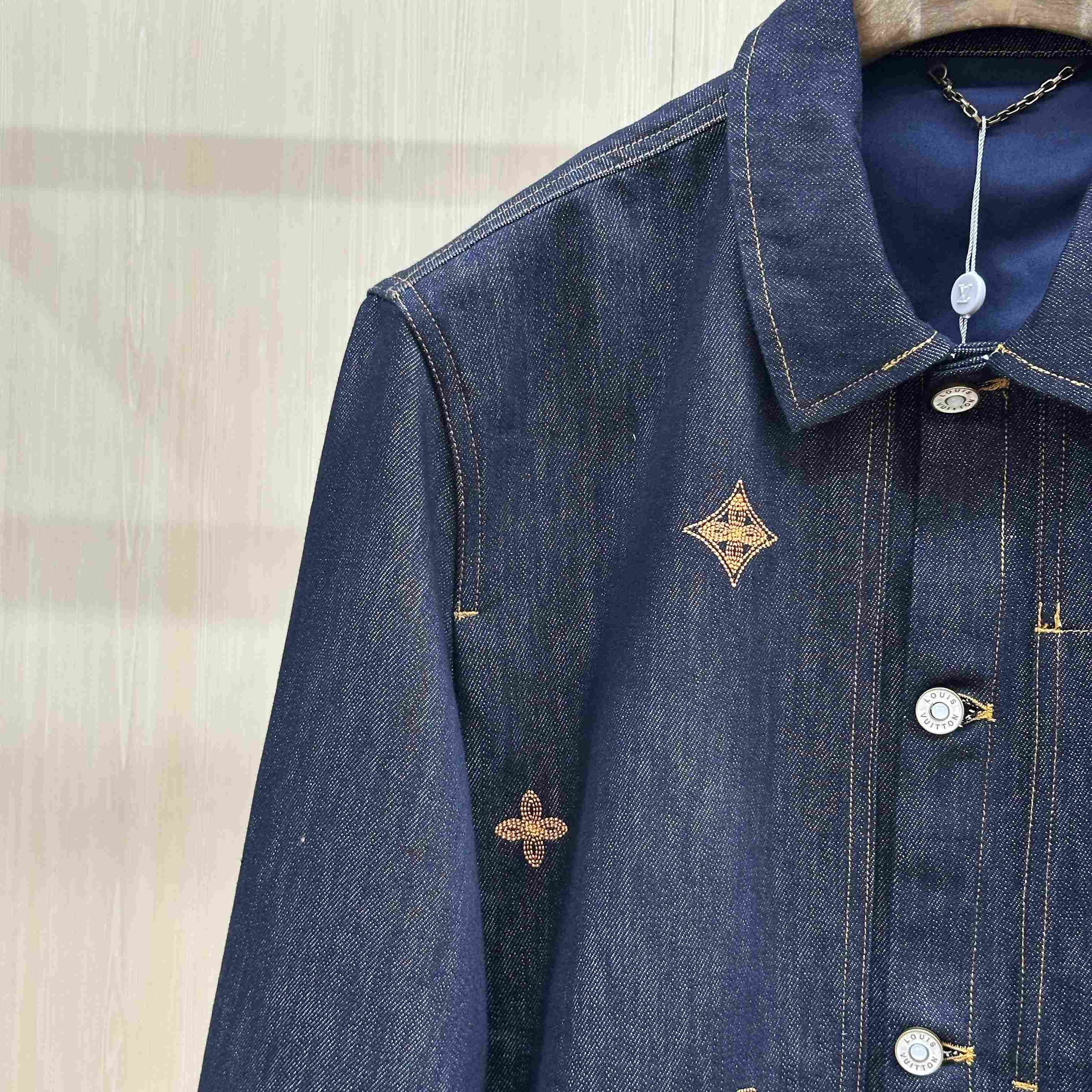 Louis Vuitton Embroidered Signature Denim Overshirt 1AKM0F - DesignerGu