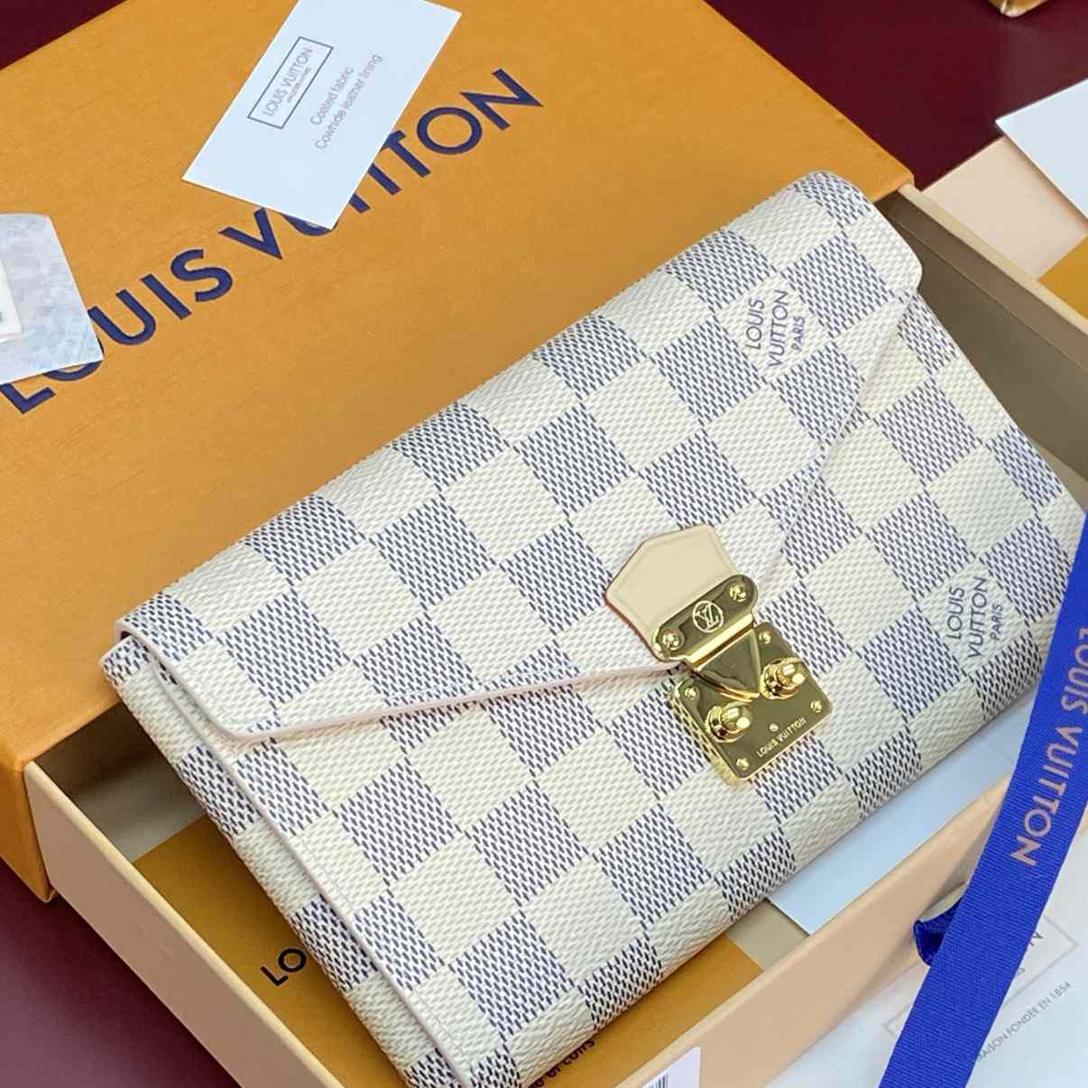 Louis Vuitton Lip And Eye Brush Set N40947 - DesignerGu