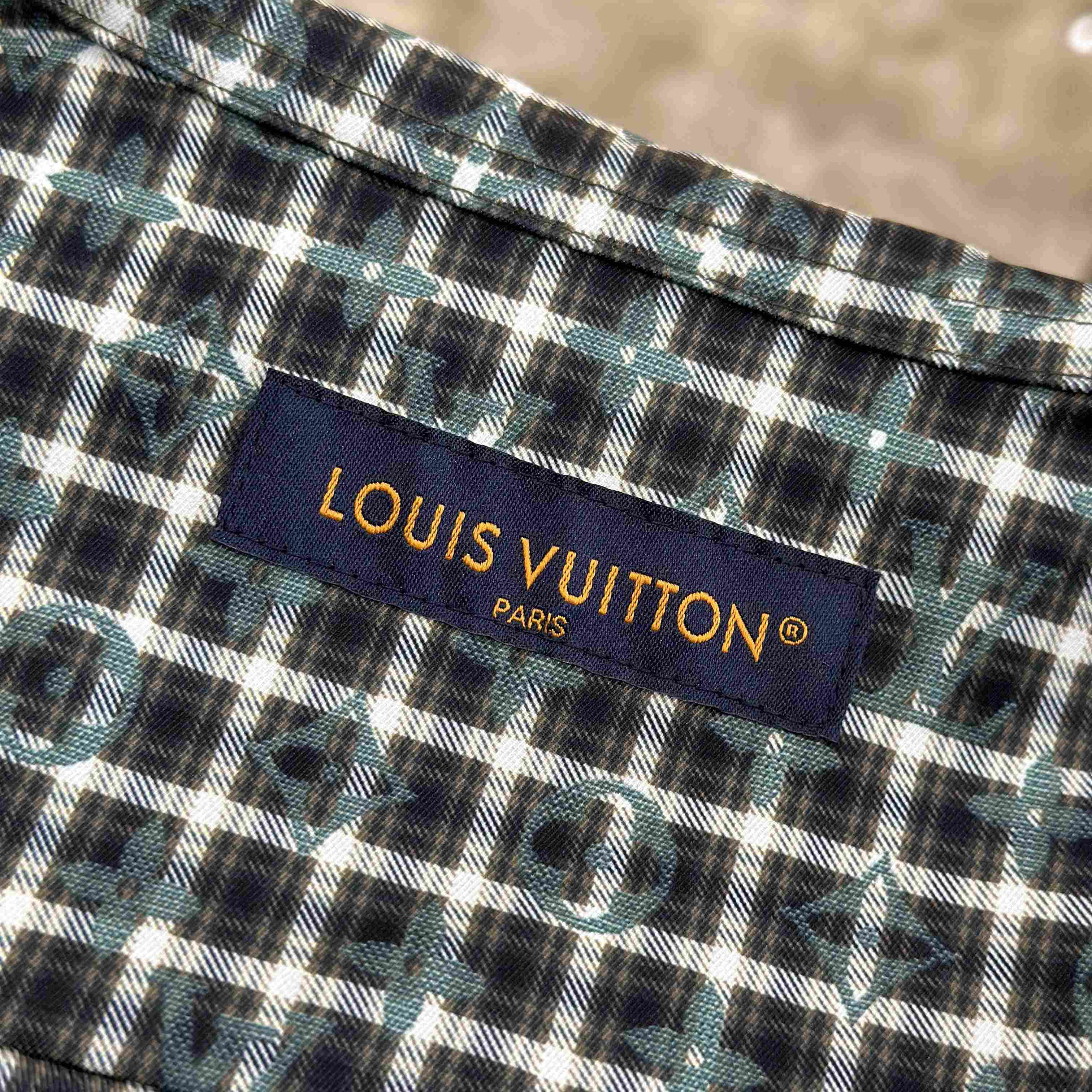 Louis Vuitton Monogram Long-Sleeved Shirt 1AKM1O - DesignerGu