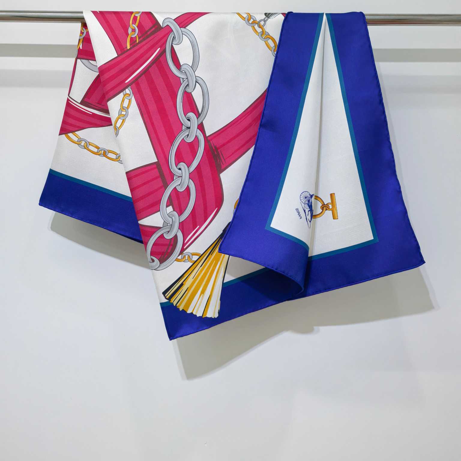 Celine  6 Juillet Foulard, 90 - DesignerGu