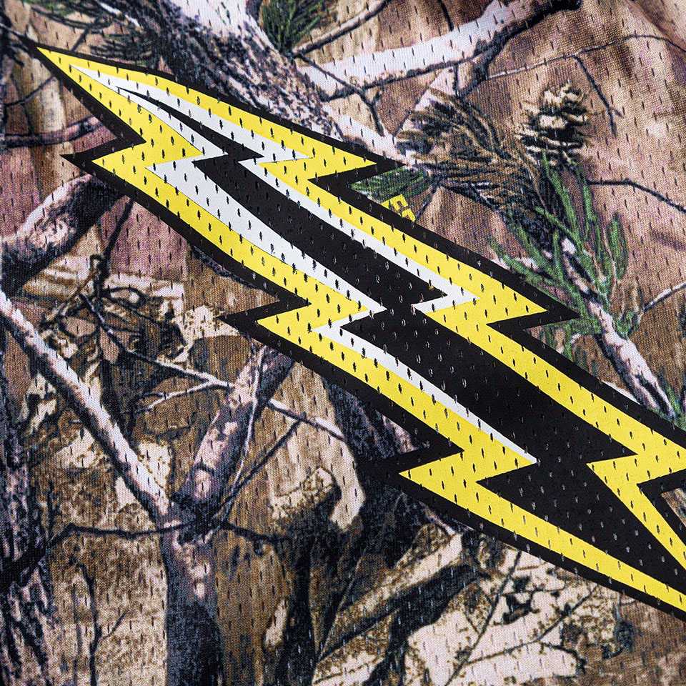 Eric Emanuel EE Basic Tree-Camo Lightning-Bolt Print Shorts - DesignerGu