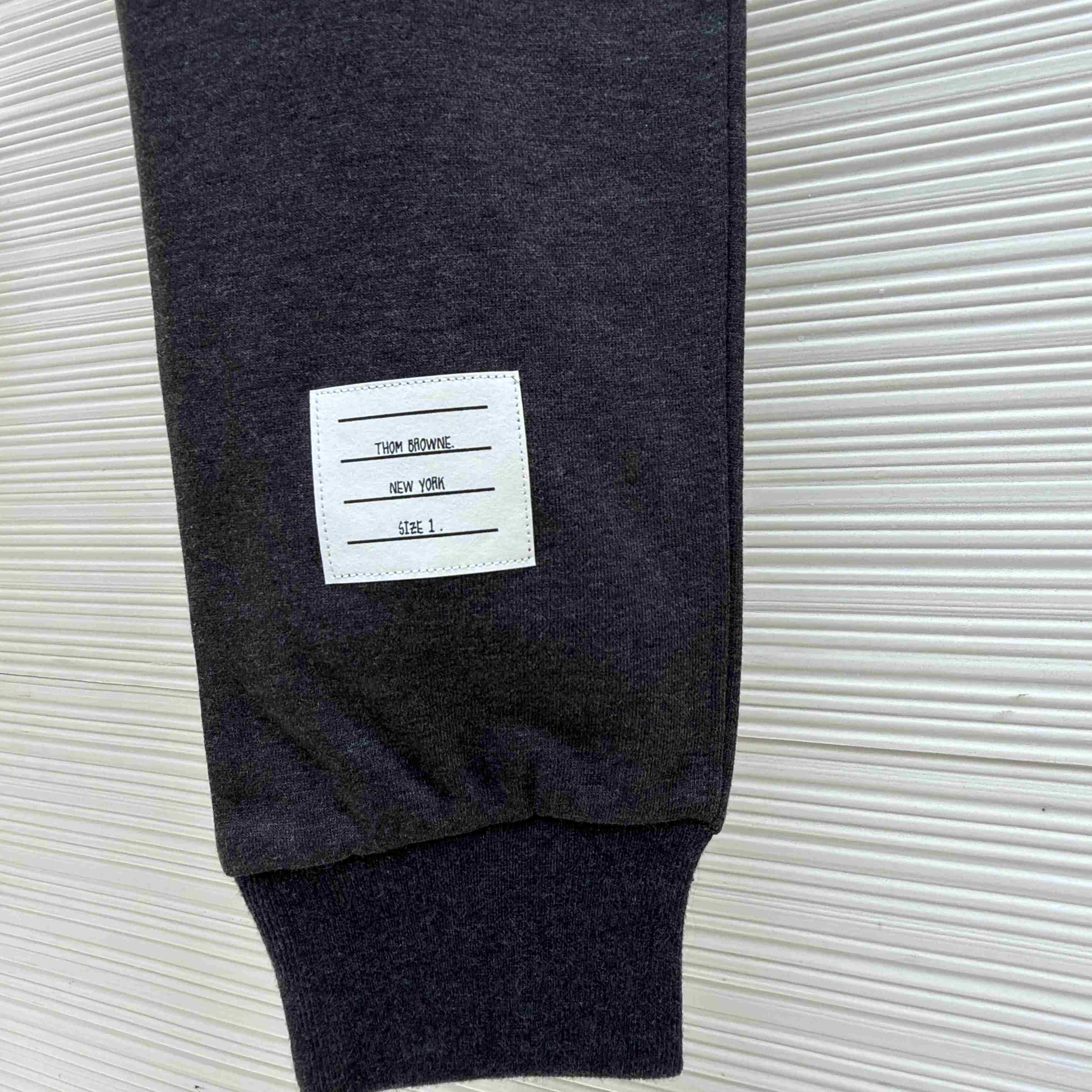Thom Browne Classic Loopback 4-Bar Sweatpants - DesignerGu