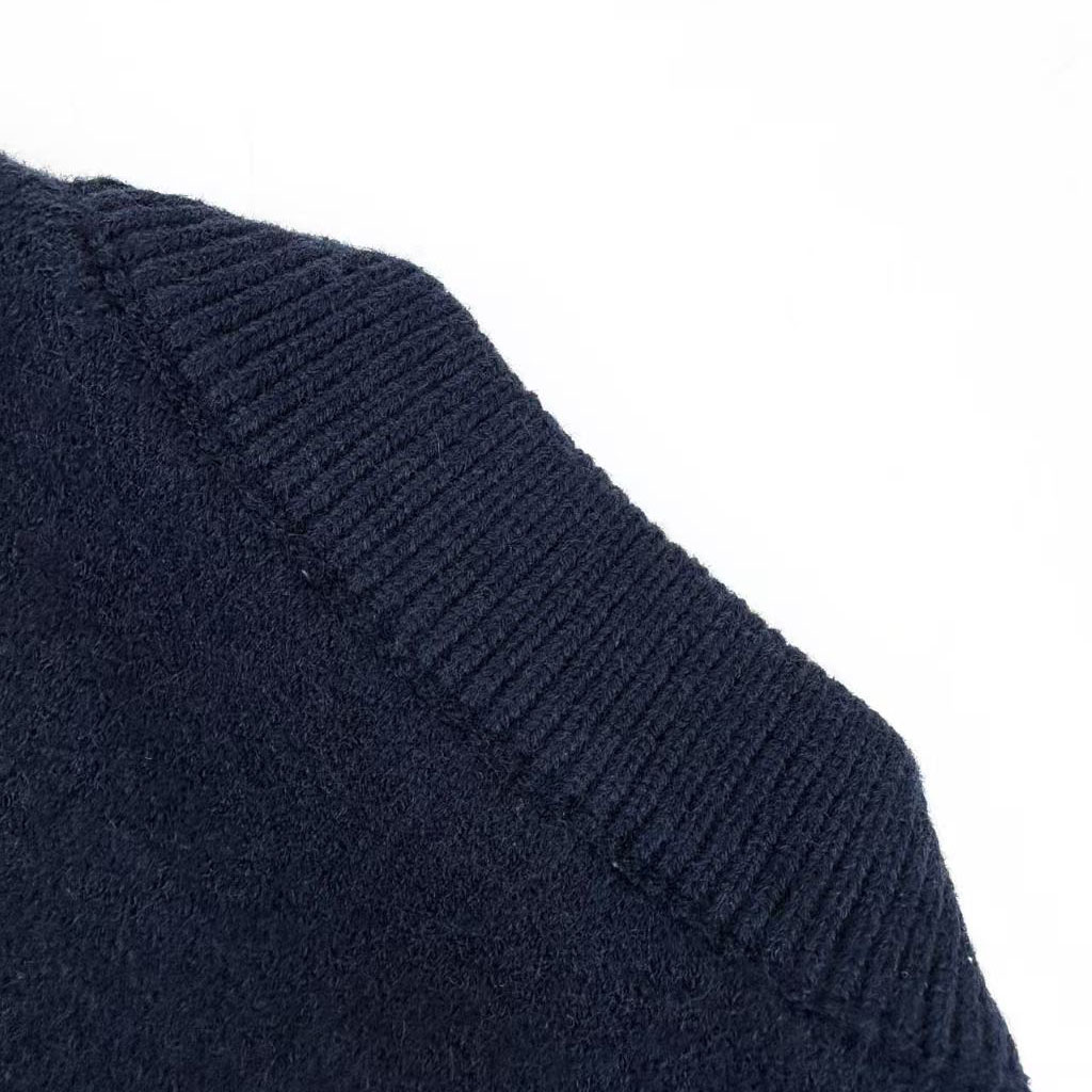 AMI Paris Ami De Coeur Sweater - DesignerGu