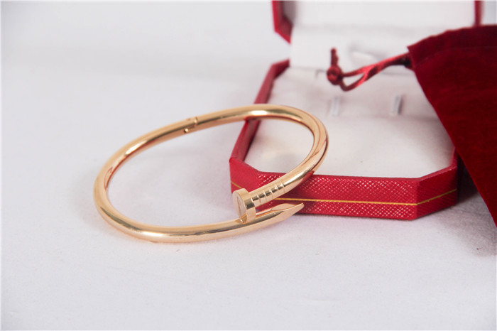 Cartier Juste Un Clou Bracelet In Golden Color - DesignerGu