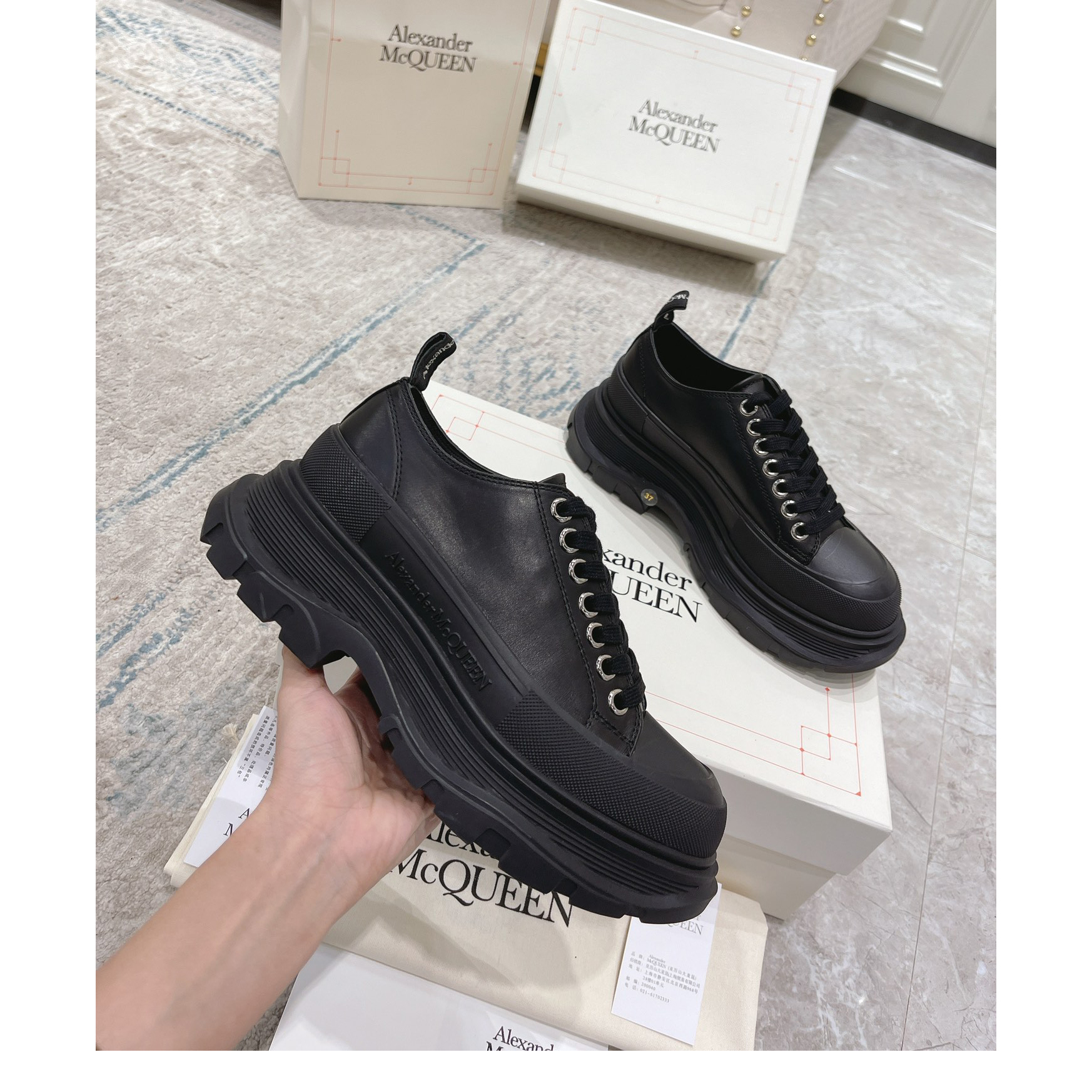 Alexander Mqueen Tread Slick Platform Low Sneakers - DesignerGu