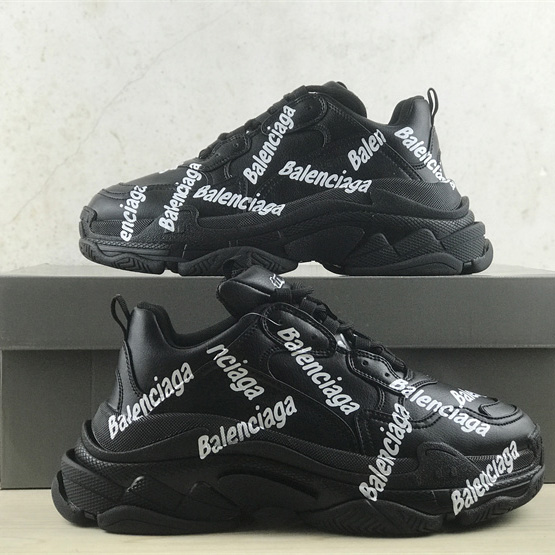 Balenciaga Triple S Logotype Sneaker In Black And White Technical Material - DesignerGu