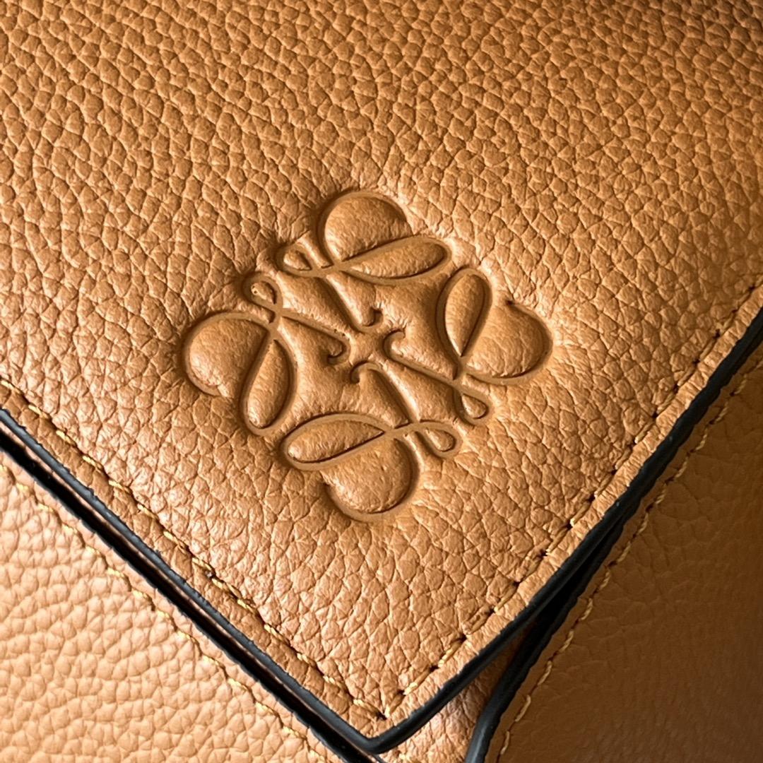 Loewe Puzzle Bag In Classic Calfskin(29-19.5-14cm) - DesignerGu