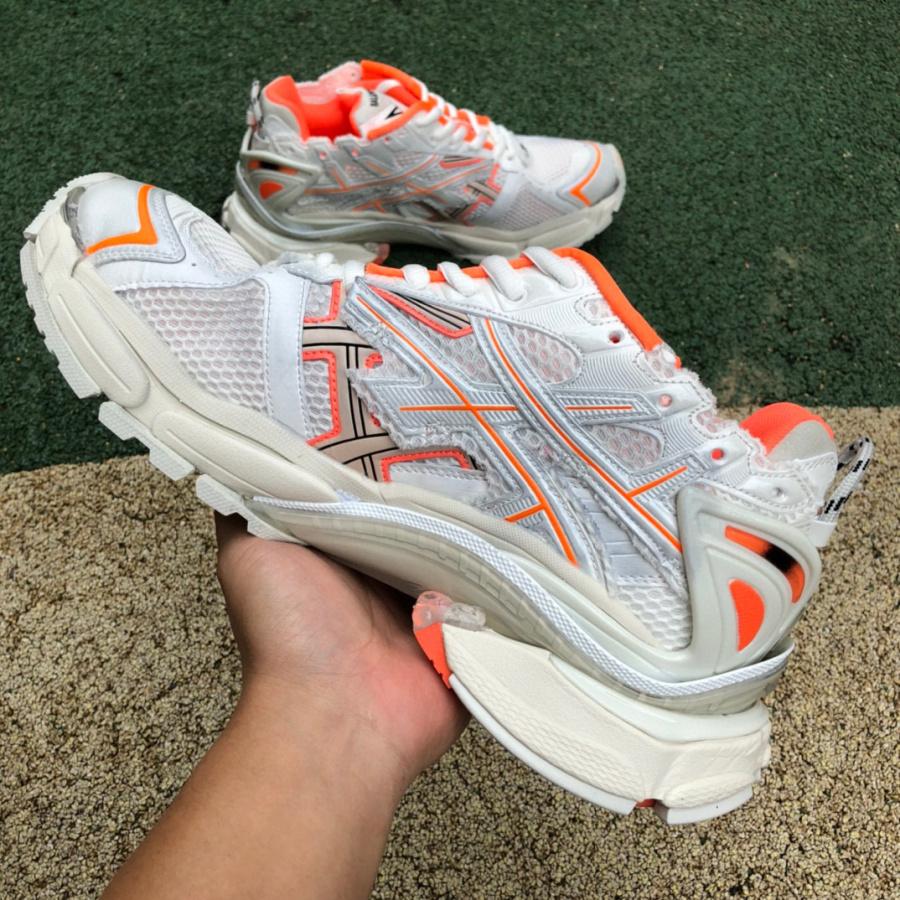 Balenciaga Runner Sneaker In Fluo Orange - DesignerGu