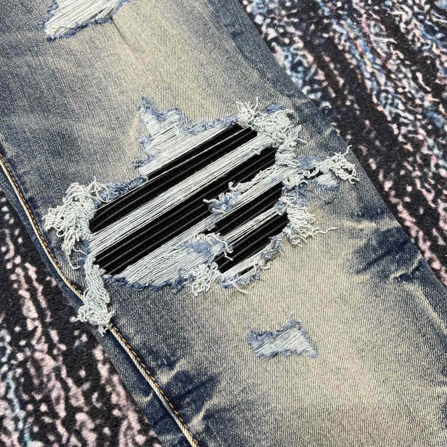 Amiri Slim Fit Jeans    531 - DesignerGu