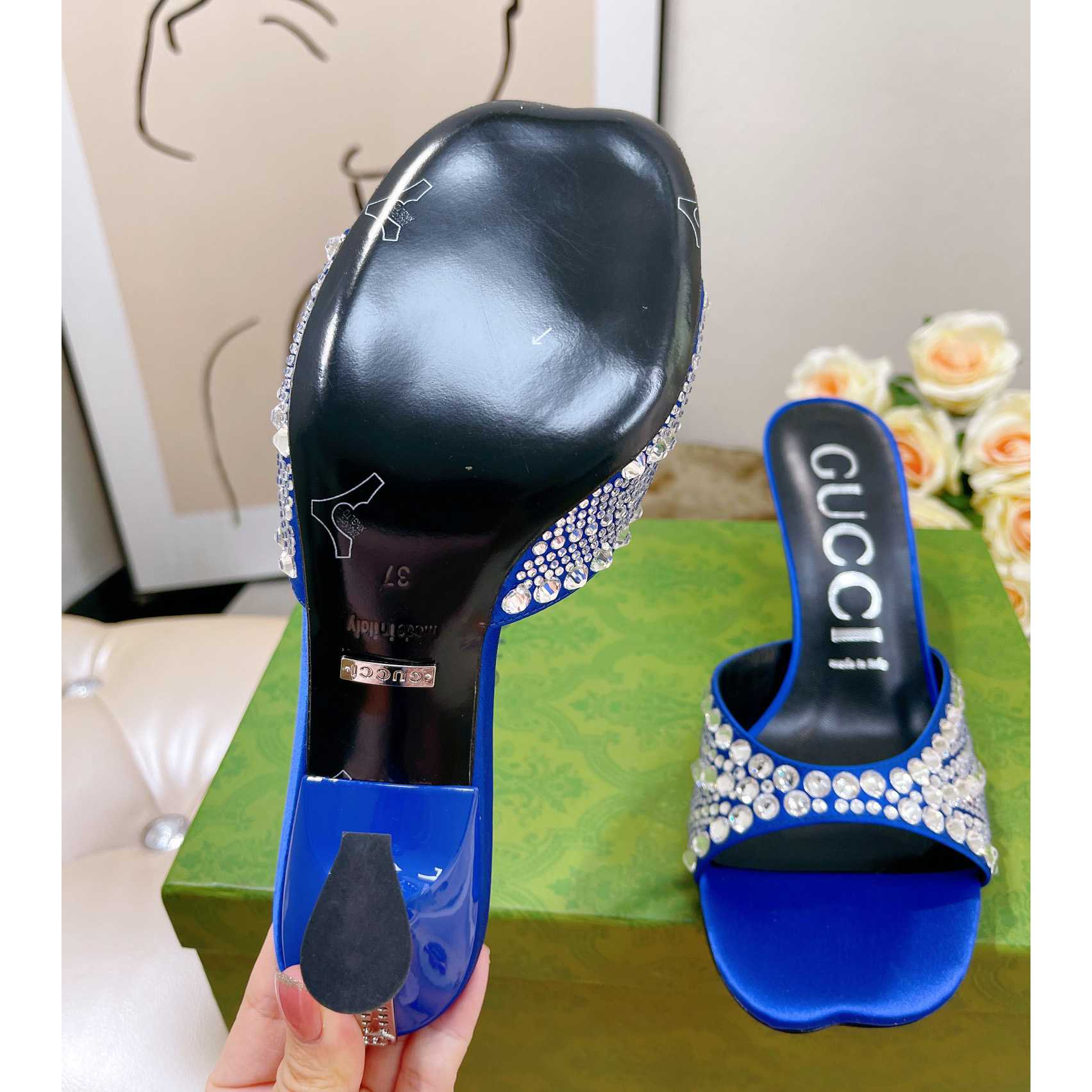 Gucci Women's Slide Sandal With Crystals - DesignerGu