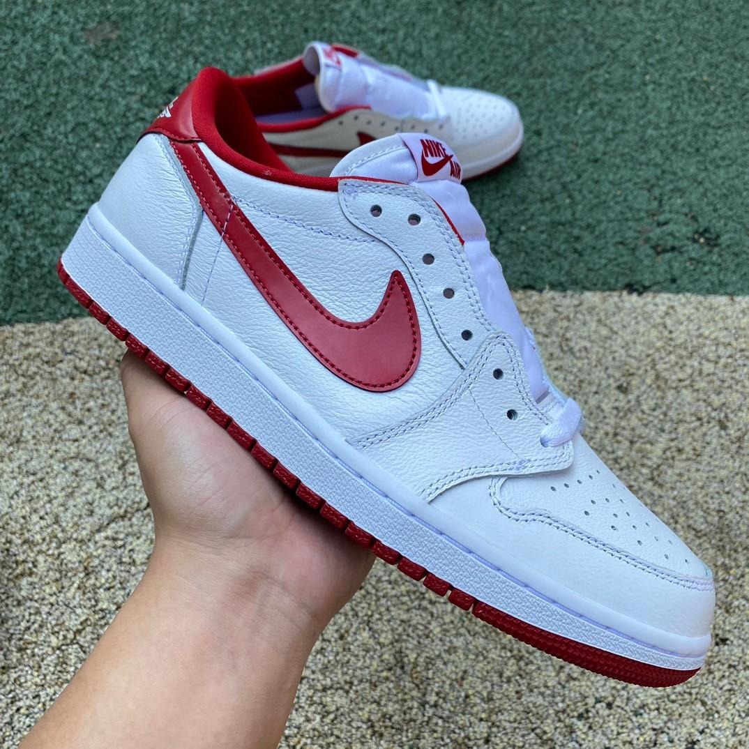 Air Jordan 1 Retro Low Sneaker     705329-101 - DesignerGu