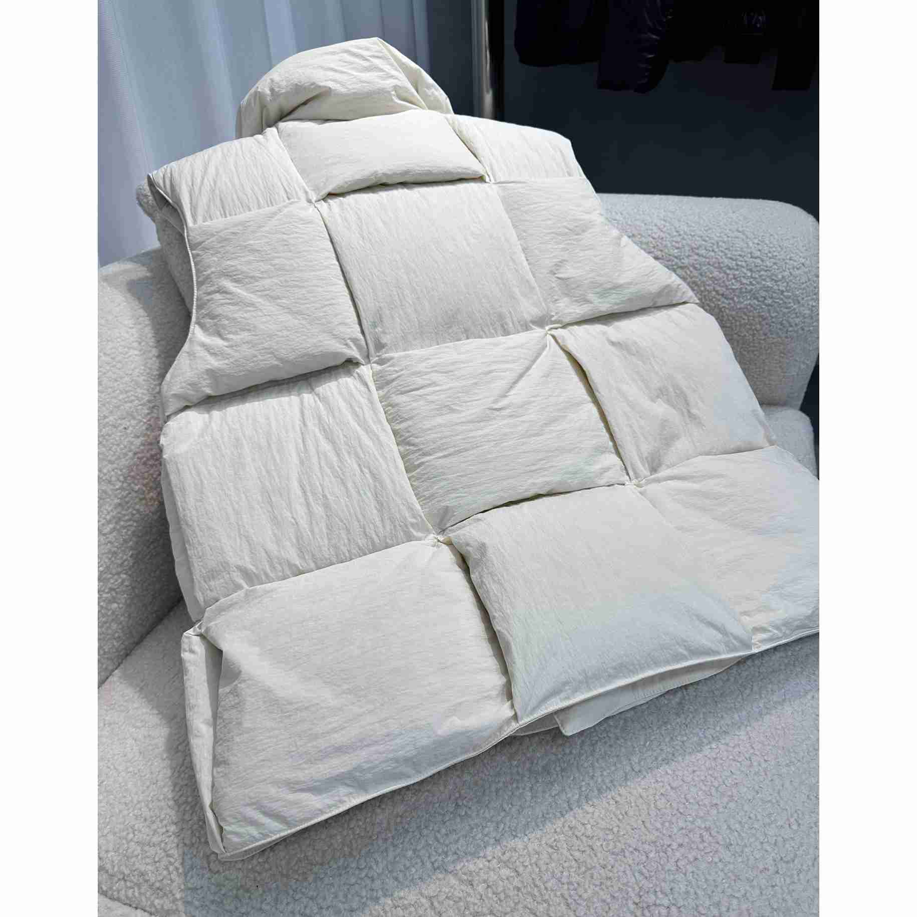 Bottega Veneta Padded Nylon Vest - DesignerGu