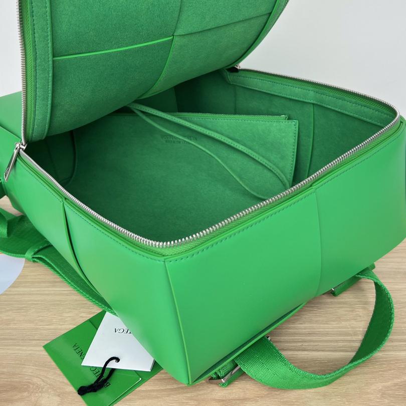 Bottega Veneta Arco Backpack - DesignerGu