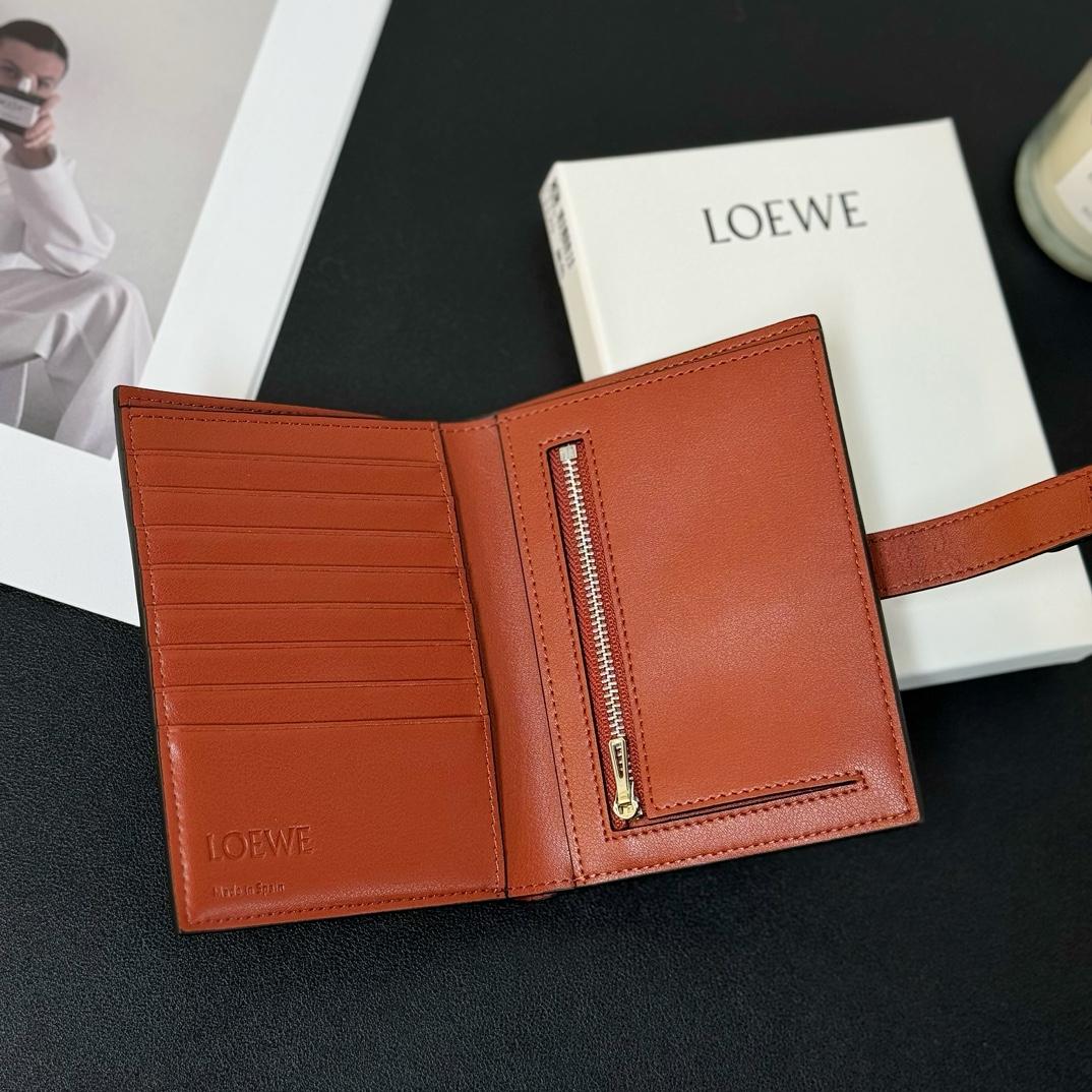 Loewe Medium Vertical Grained-Leather Wallet(14×11cm) - DesignerGu