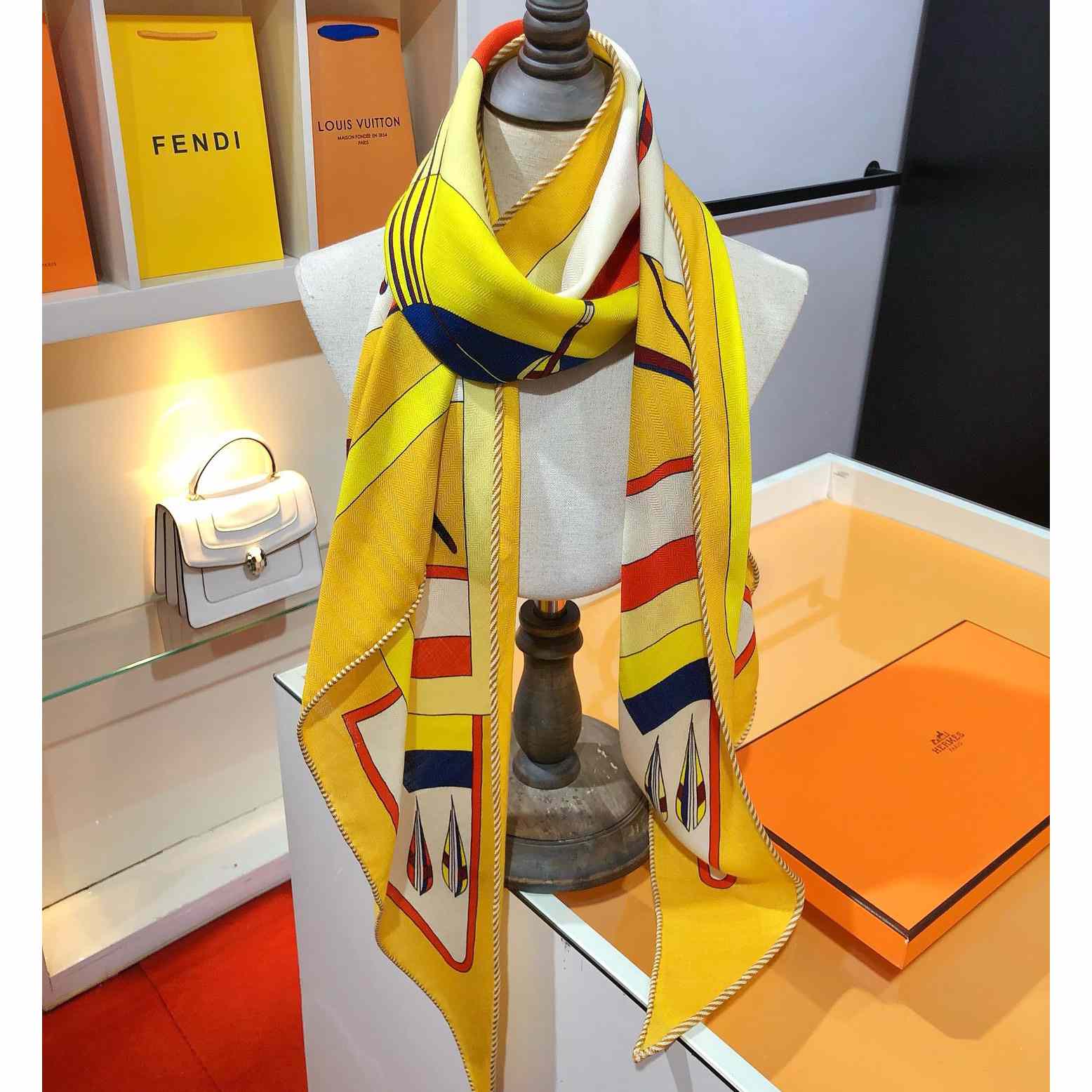 Hermes Giant Triangle - DesignerGu