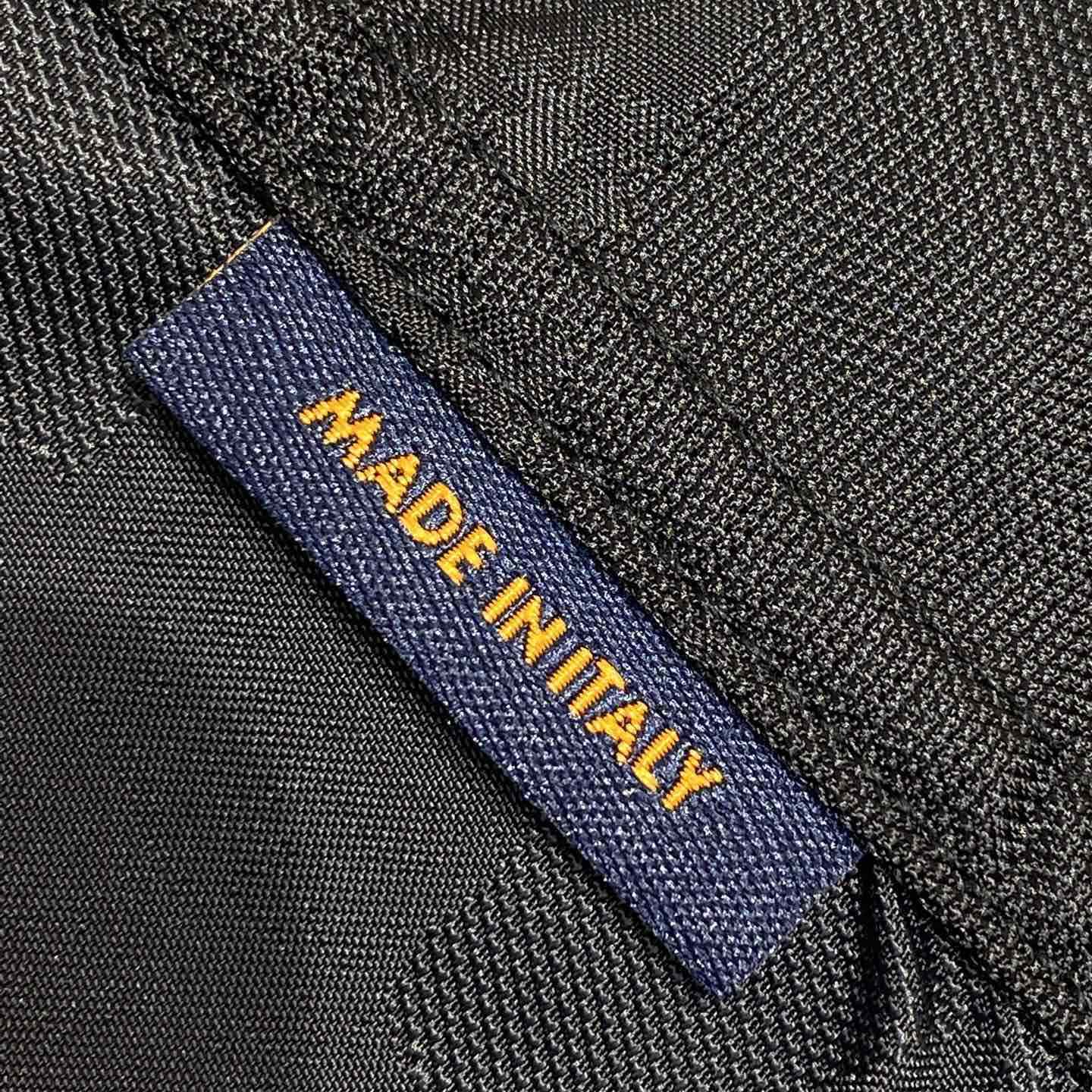 Louis Vuitton Nylon Windbreaker    1AGIPG - DesignerGu