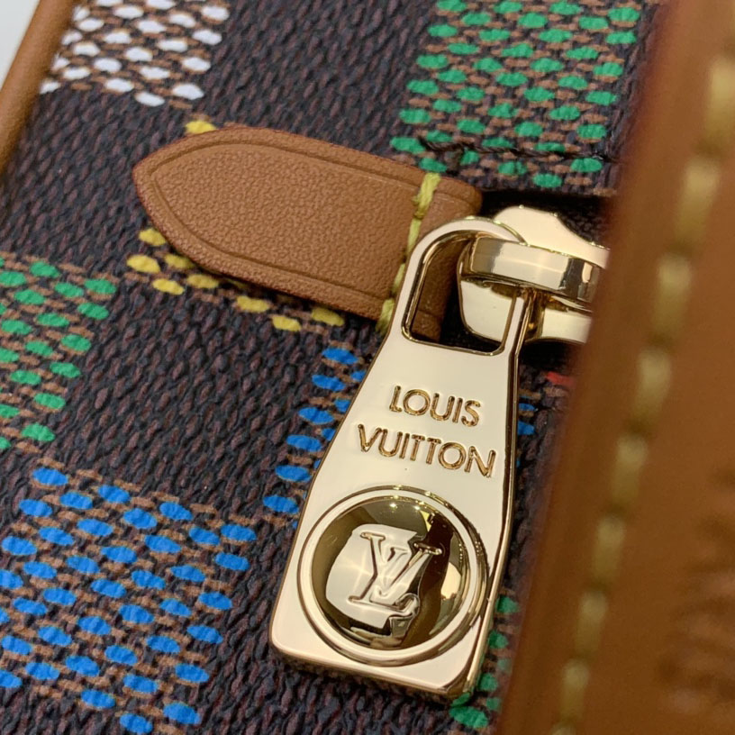 Louis Vuitton Locker Dopp Kit   N00151 - DesignerGu
