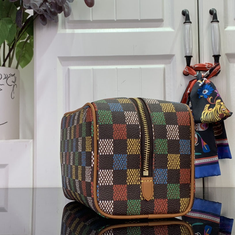 Louis Vuitton Locker Dopp Kit   N00151 - DesignerGu