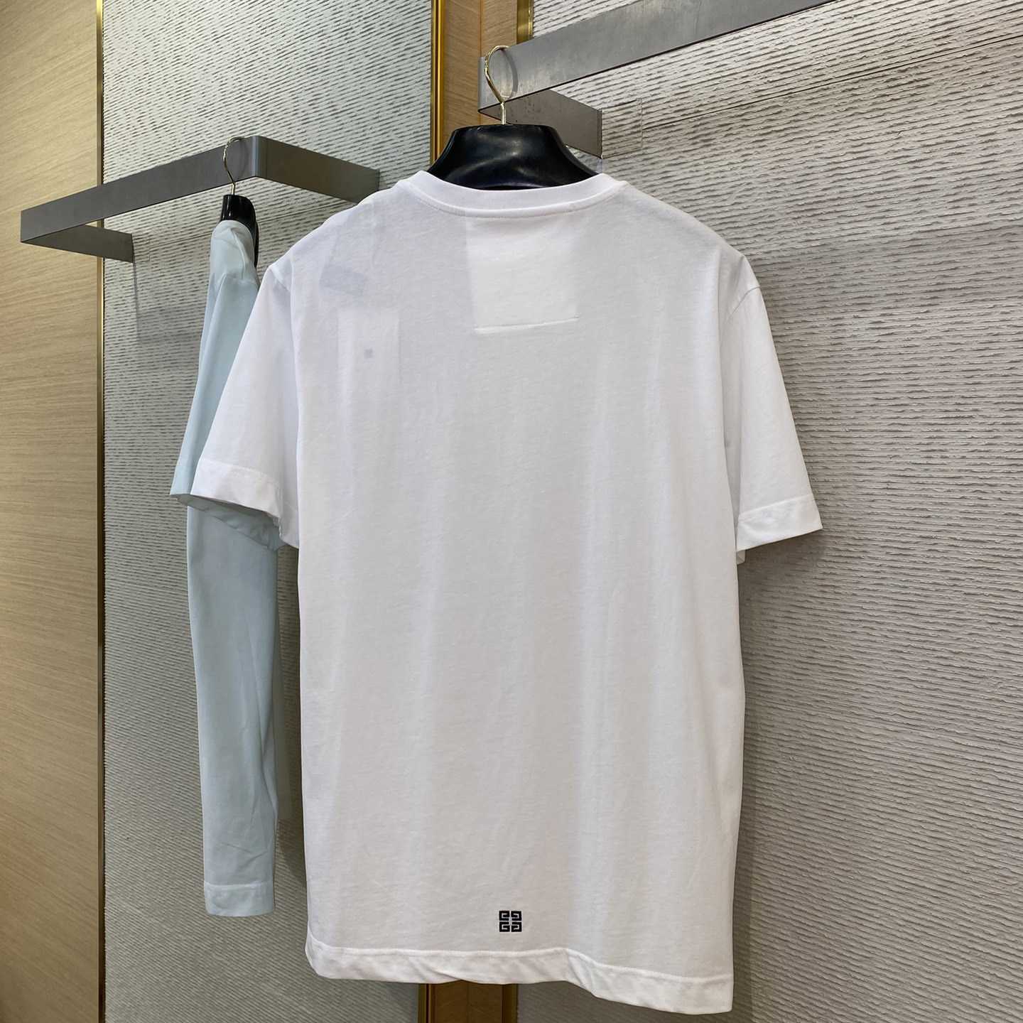Givenchy Pocket Classic Fit Tee - DesignerGu