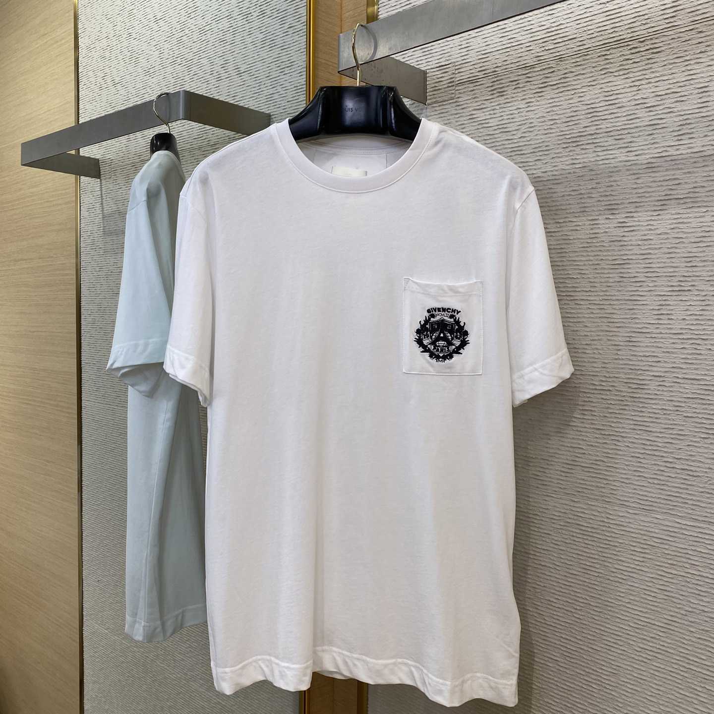Givenchy Pocket Classic Fit Tee - DesignerGu
