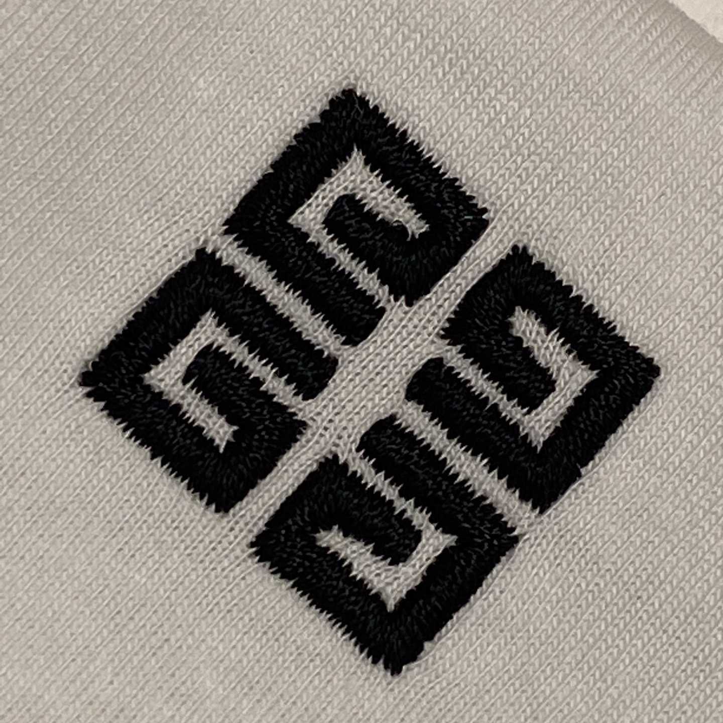 Givenchy Pocket Classic Fit Tee - DesignerGu