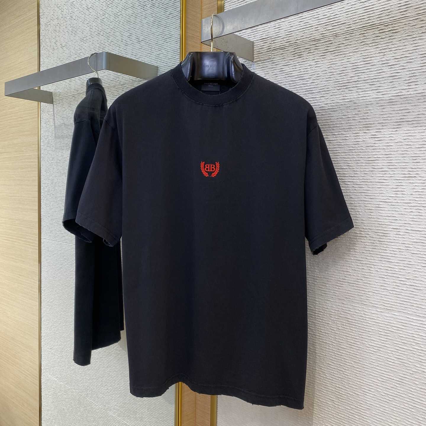 Balenciaga Men's Black Logo T-shirt - DesignerGu