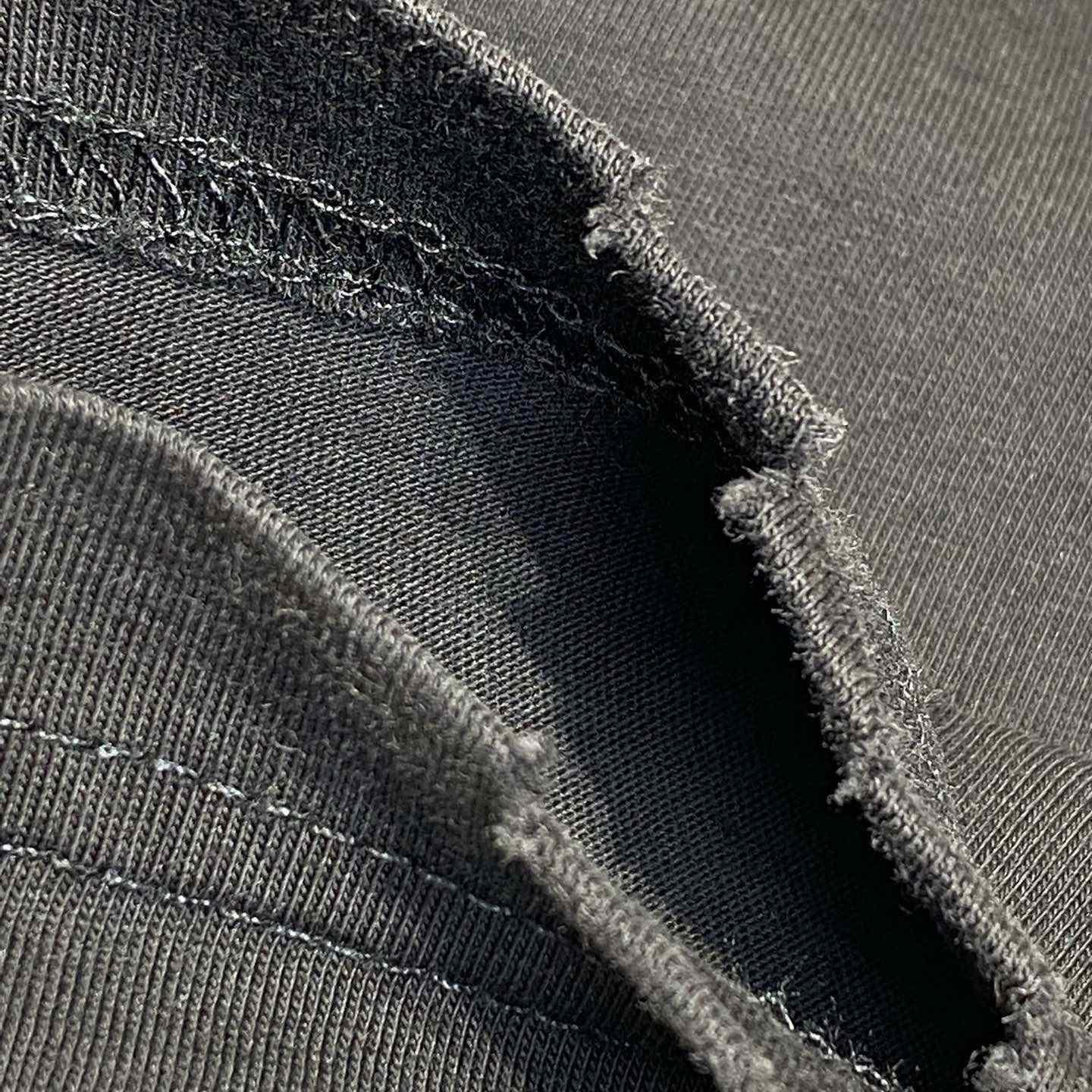 Balenciaga Men's Black Logo T-shirt - DesignerGu